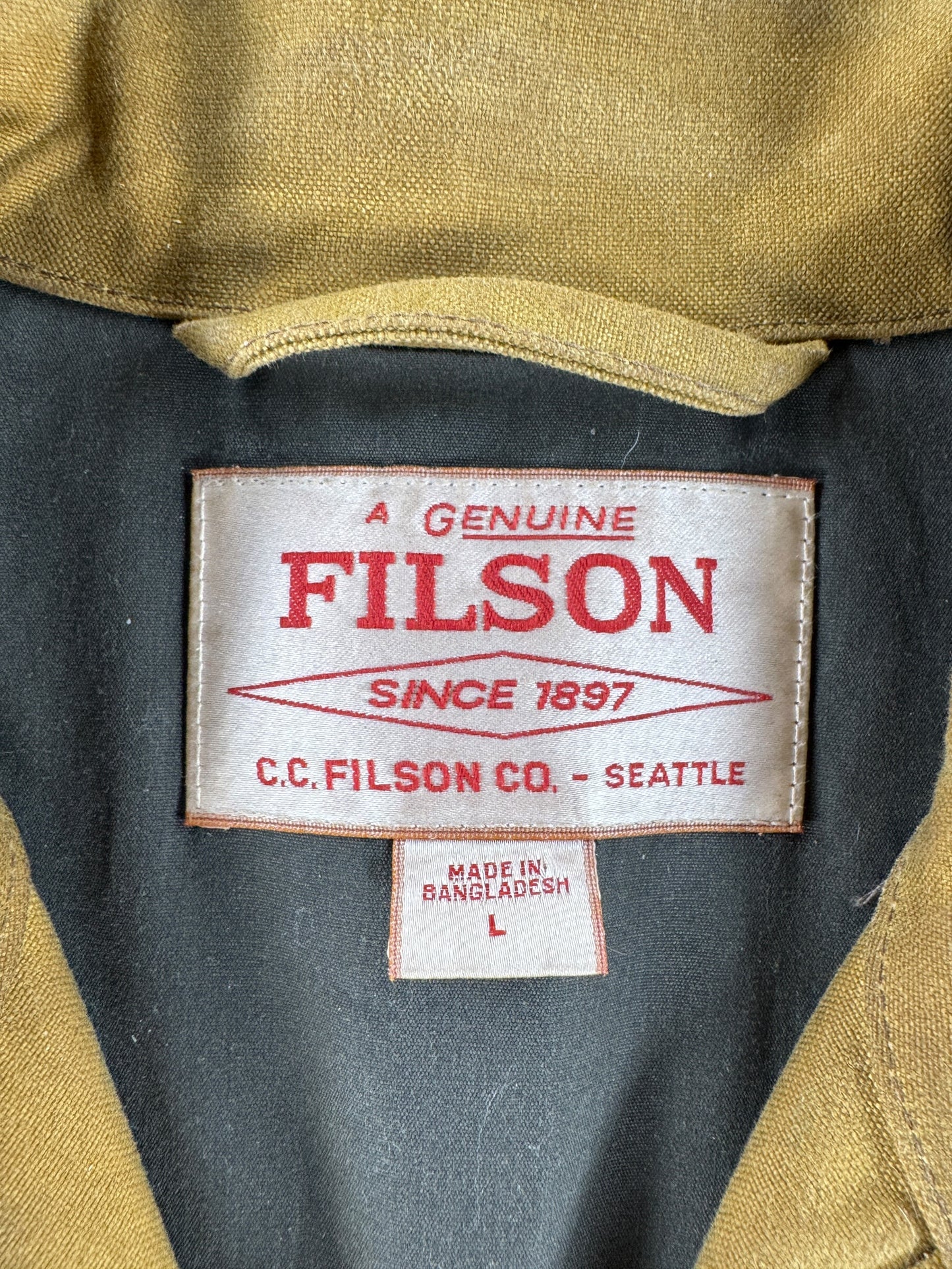 Label on Filson Lined Tin Cloth Cruiser SZ L