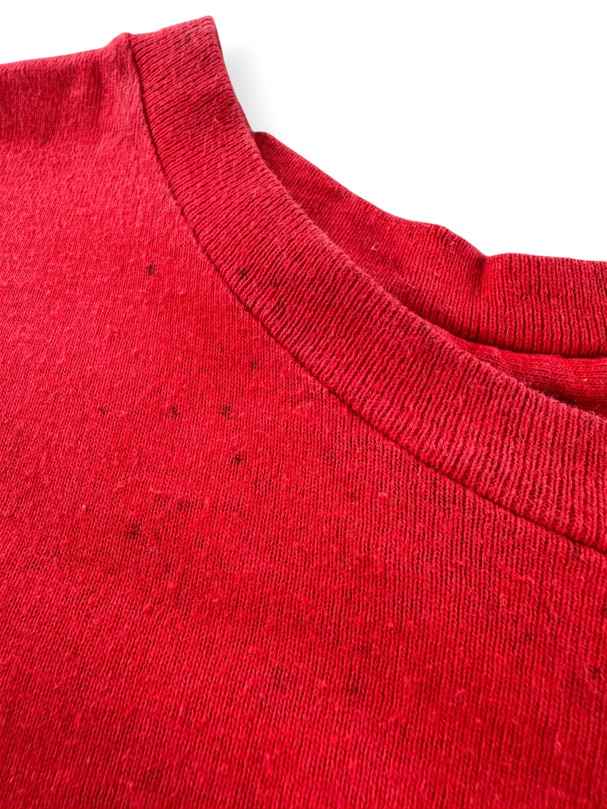 Spotting on Vintage 80s Red Puffin tee SZ L (Fits M)