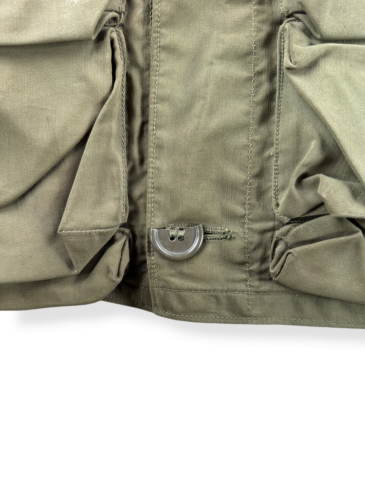 Broken bottom button on Vintage WWII US Army Air Forces Flight Survival Vest SZ S