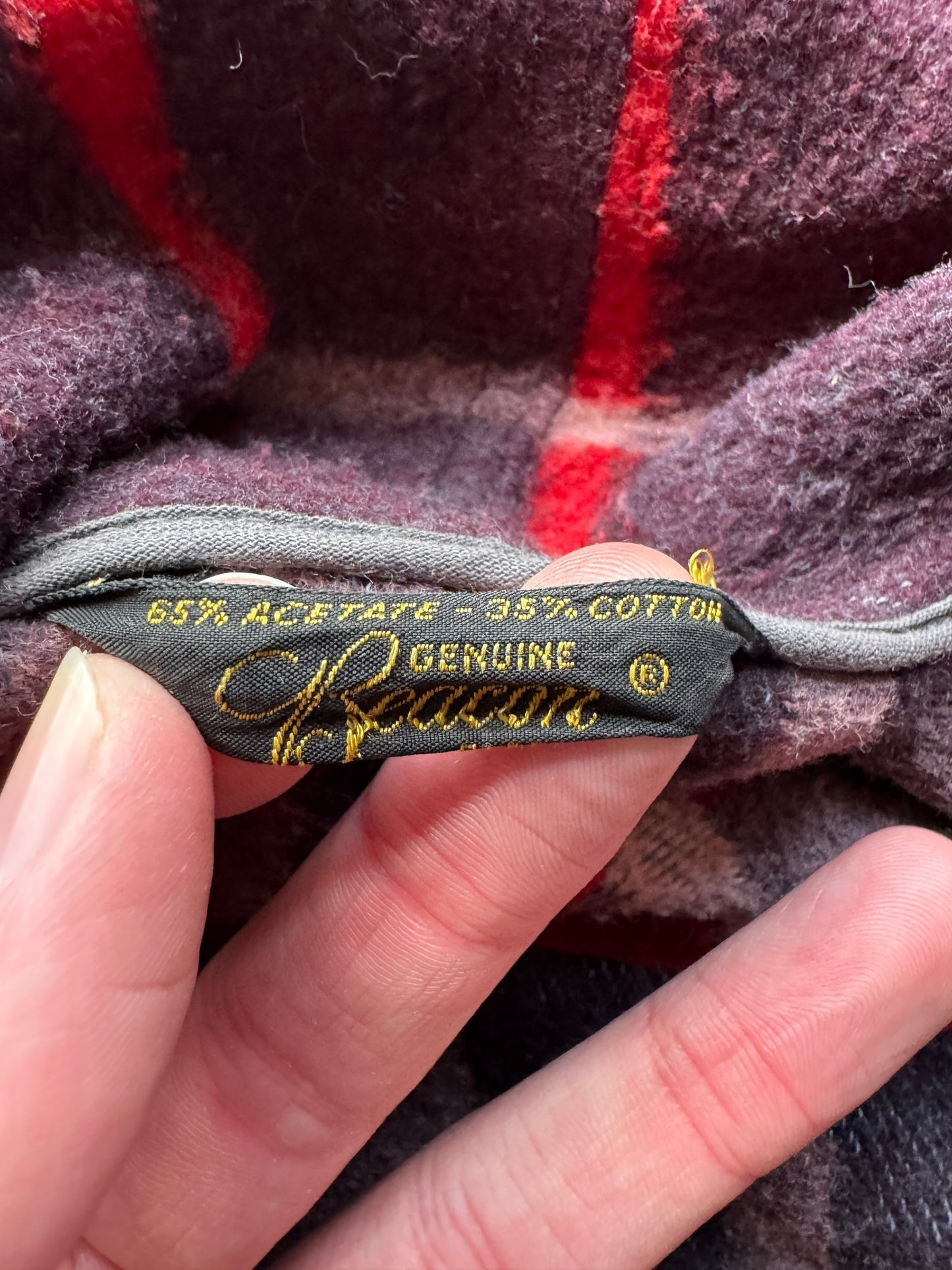 Label on Vintage Beacon Robe SZ XL AS IS