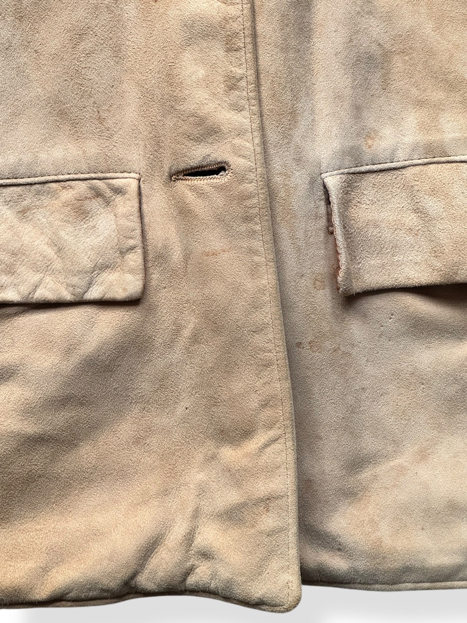 Missing button of 1950s Cresco Suede Jacket M