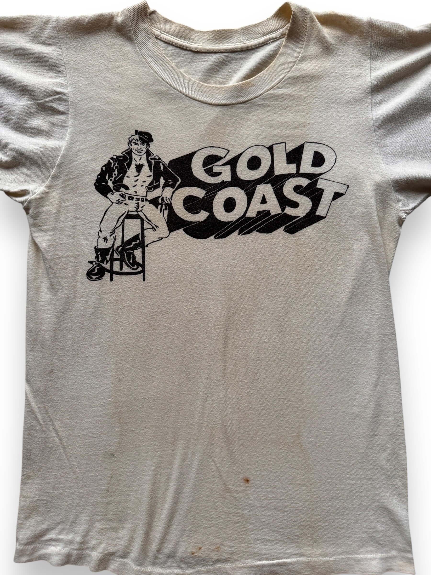 front close up of Vintage Gold Coast Chicago Gay Leather Bar Tee SZ XS