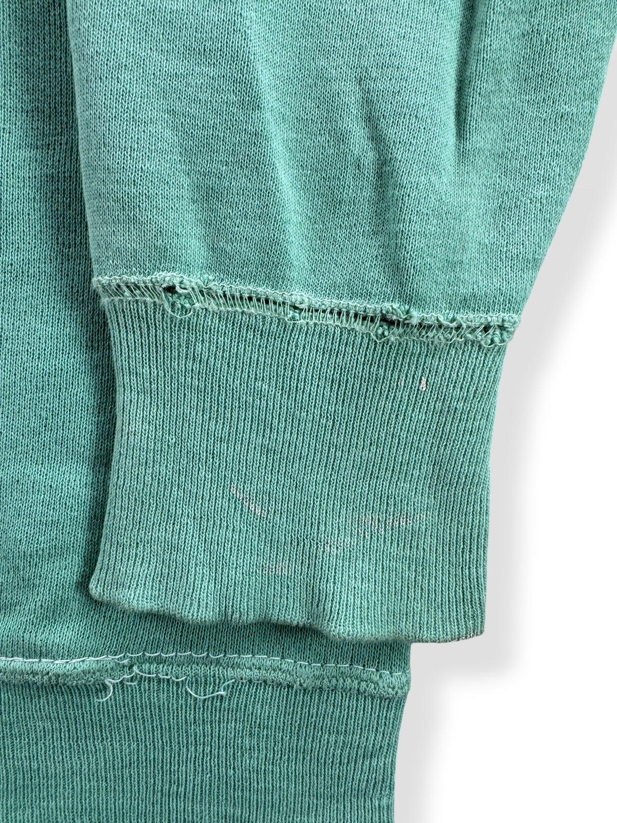 Cuff separating on Vintage UC Davis Crewneck SZ M - AS IS