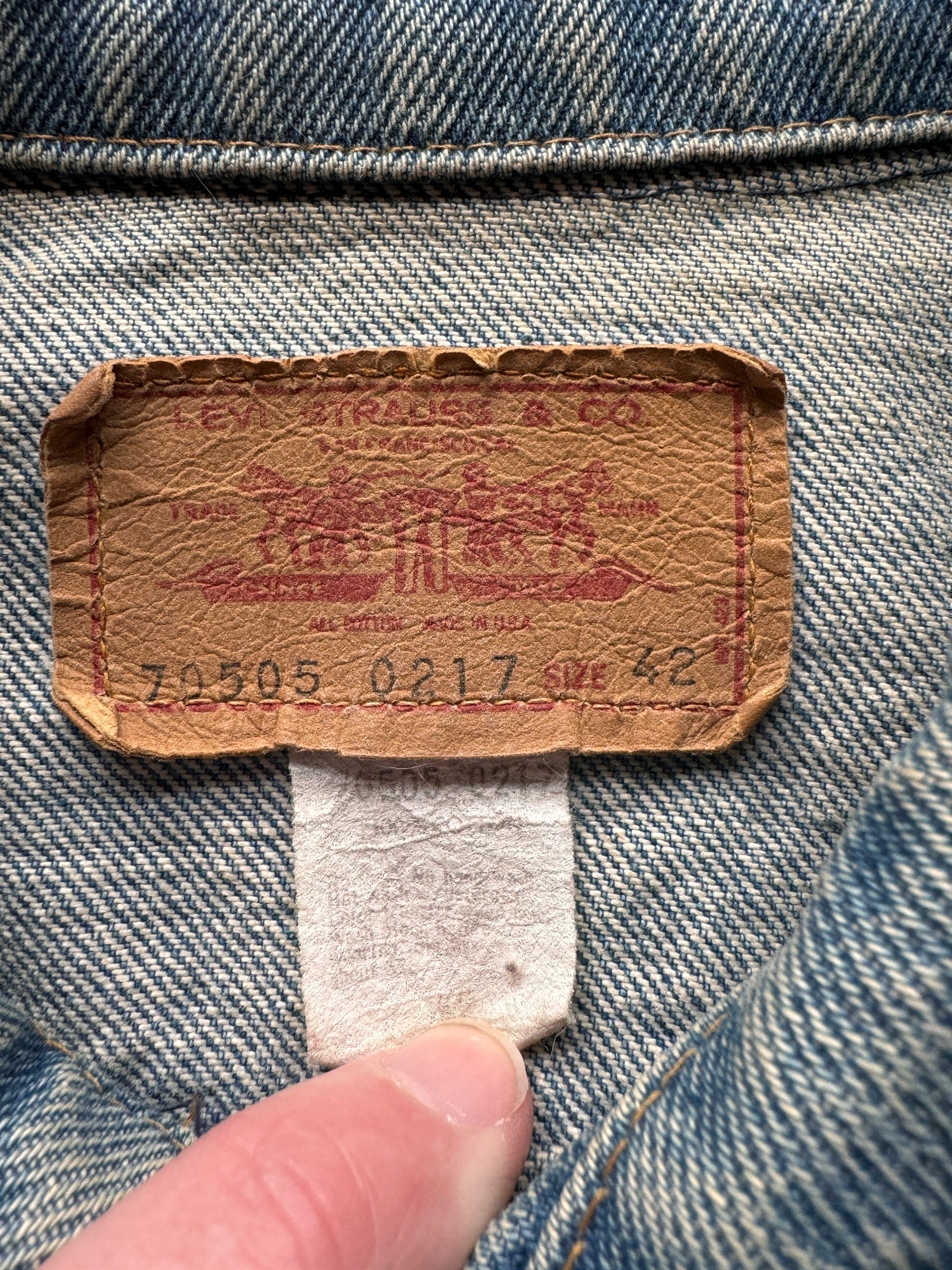 Tag on Vintage Made in USA Levis Type III Denim Trucker Jacket SZ 42