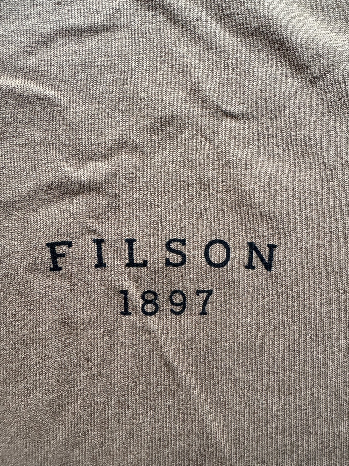 front graphic of NWT Filson Outfitter Graphic Tee SZ XL