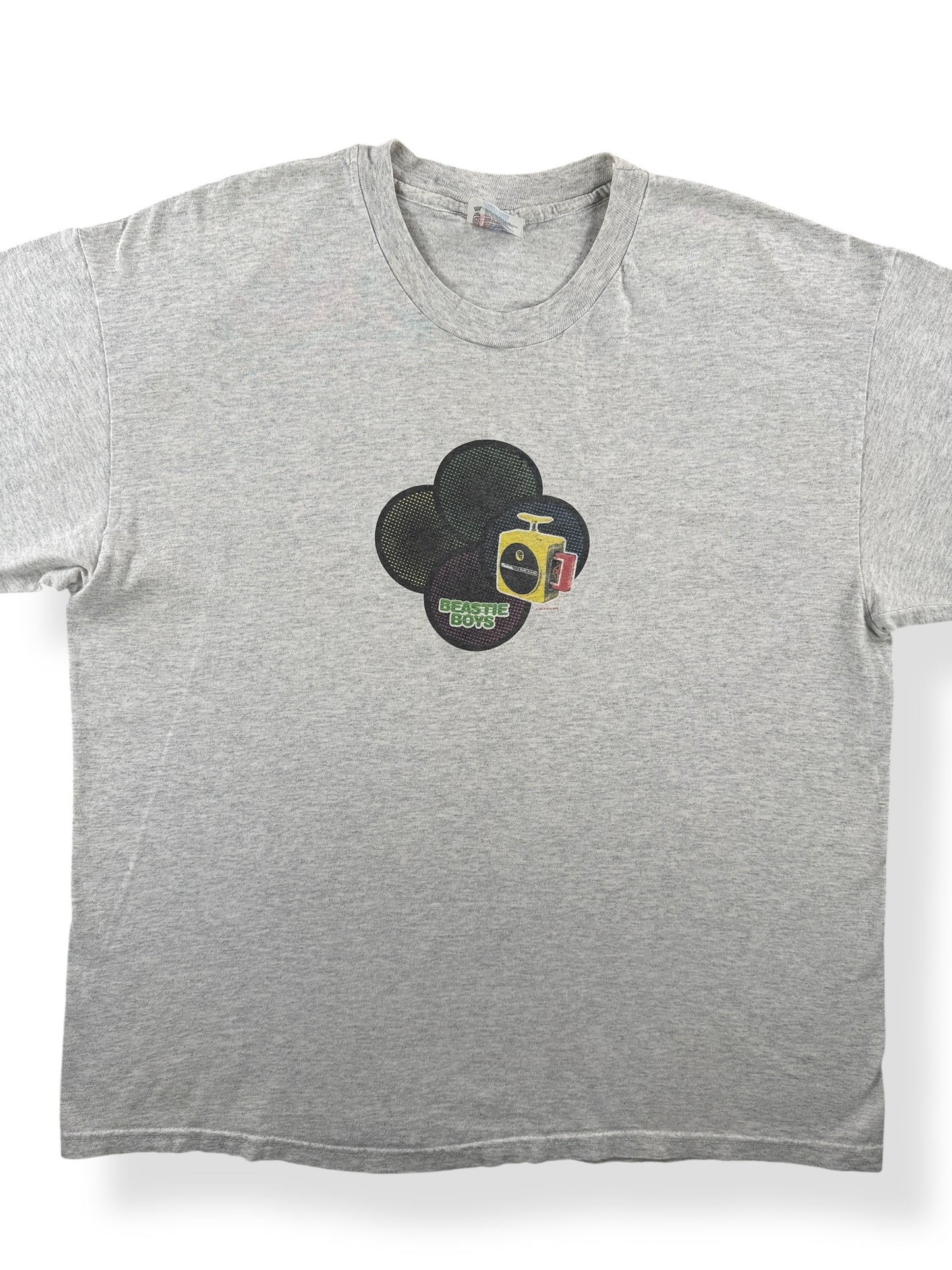 Front Close Up of Vintage 1995 Beastie Boys Dynomite Tee SZ XL