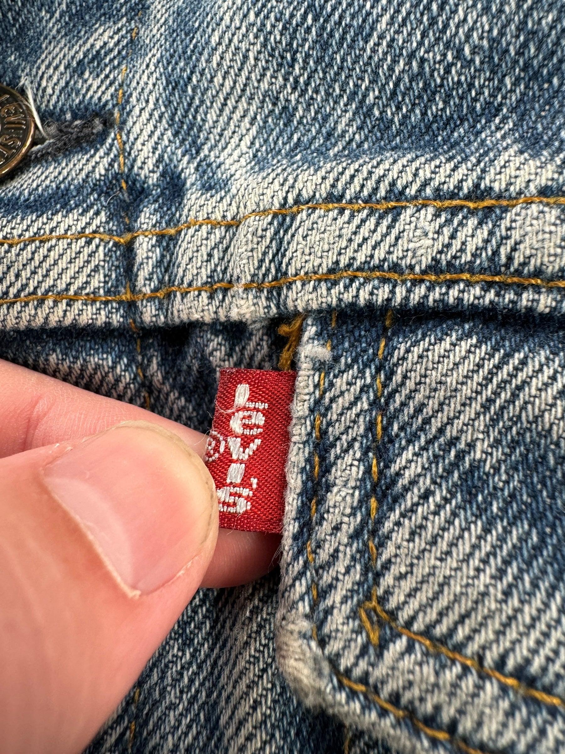 Small E Tab on Vintage Levis 4 Pocket 57510 Trucker Jacket SZ L