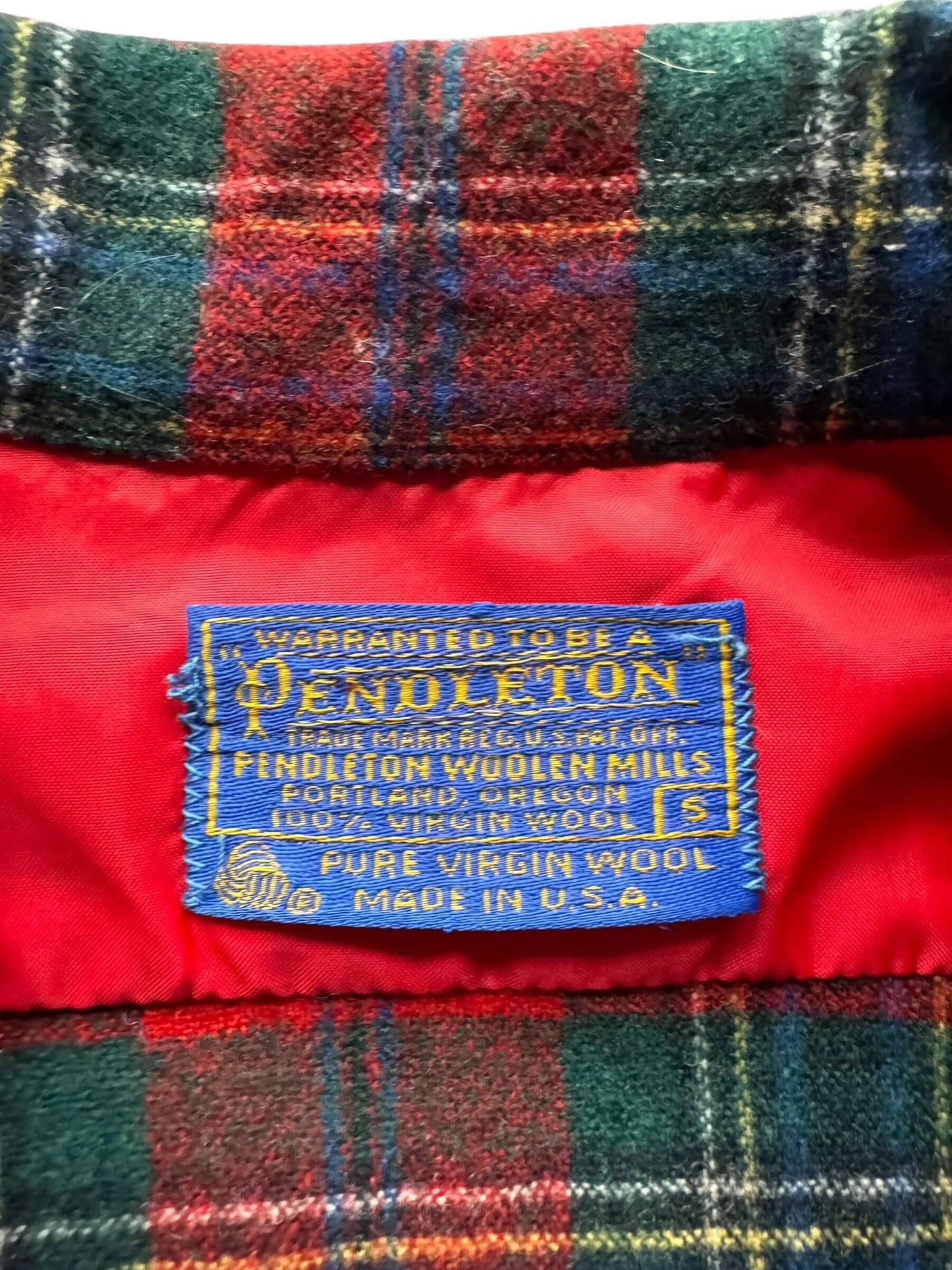 tag on Vintage Pendleton Red Tartan Board Shirt SZ S