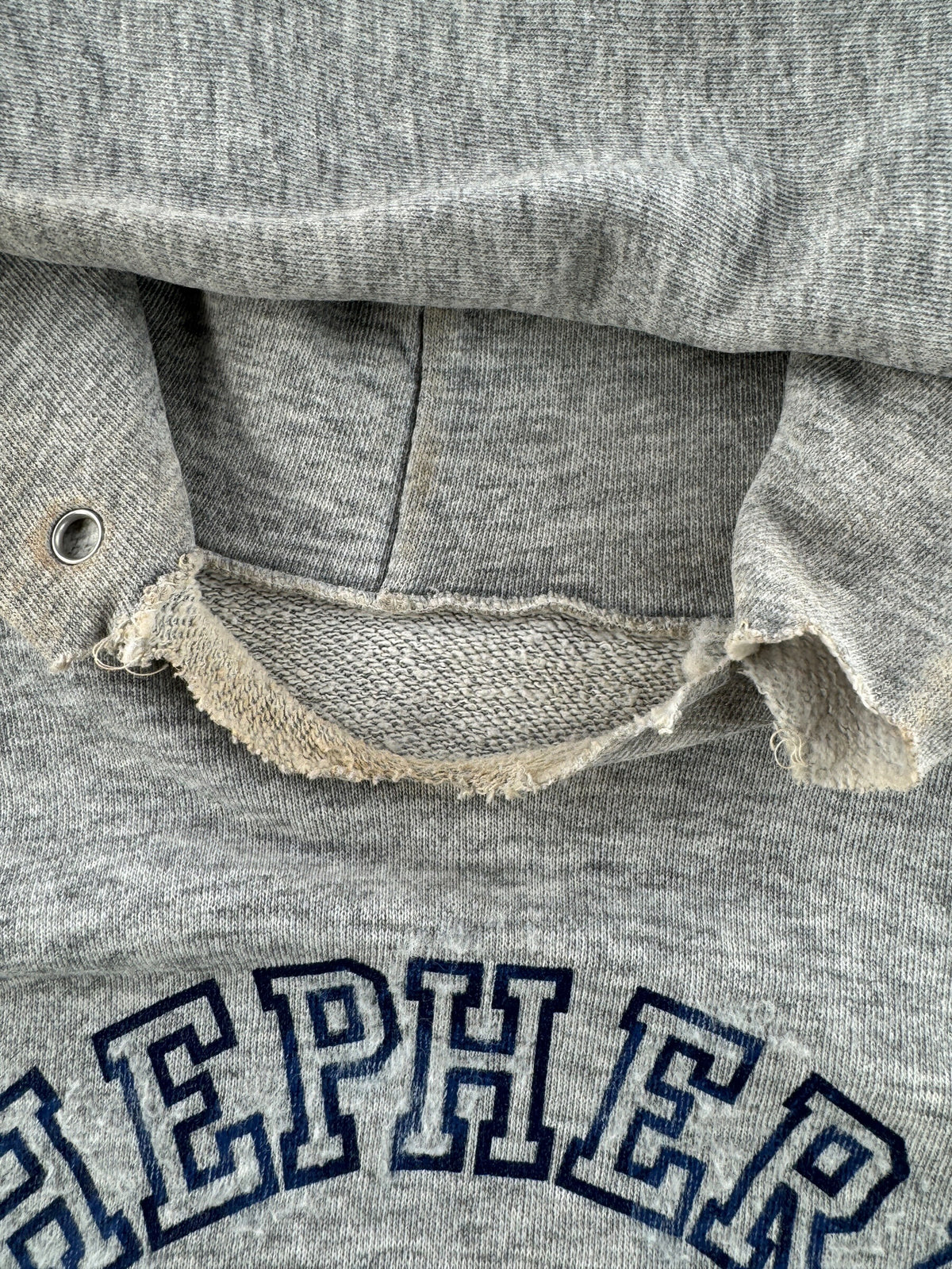 Thrashed collar on Vintage Shepherd Thrashed Hoodie SZ XL (Fits L)