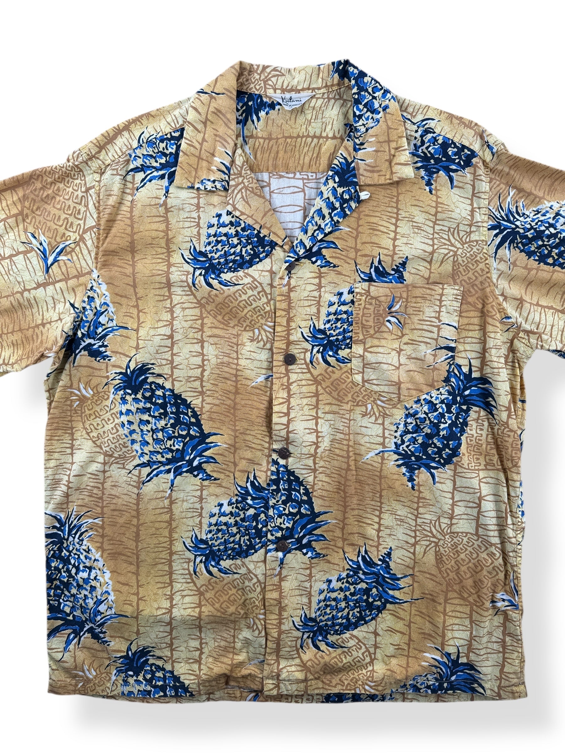 Front Close Up of Vintage Kiilani Alfred Shaheen Aloha Shirt SZ L