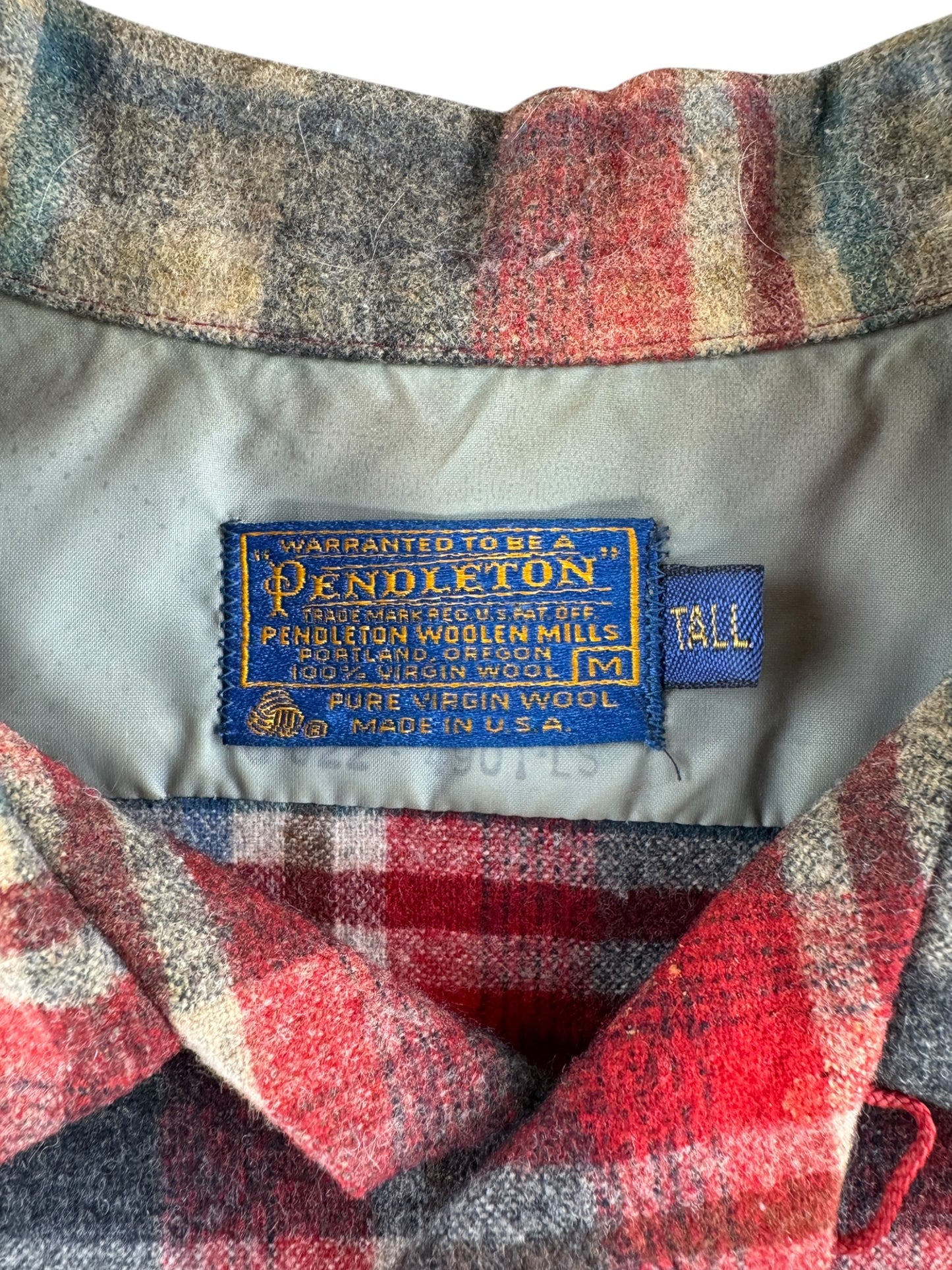 Tag on Vintage Pendleton Red & Blue Board Shirt SZ M