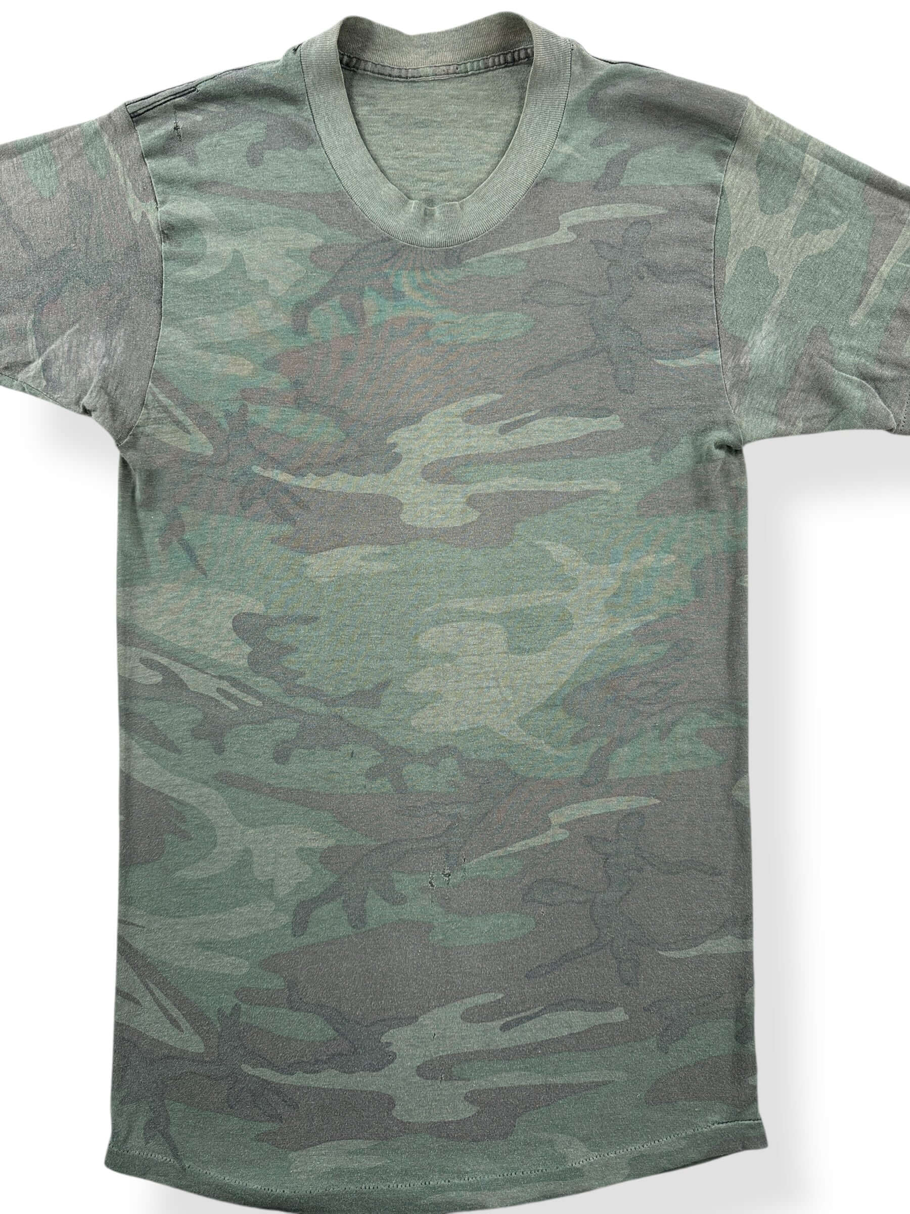 Front Close Up of Vintage Paper Thin Camo Tee SZ XS