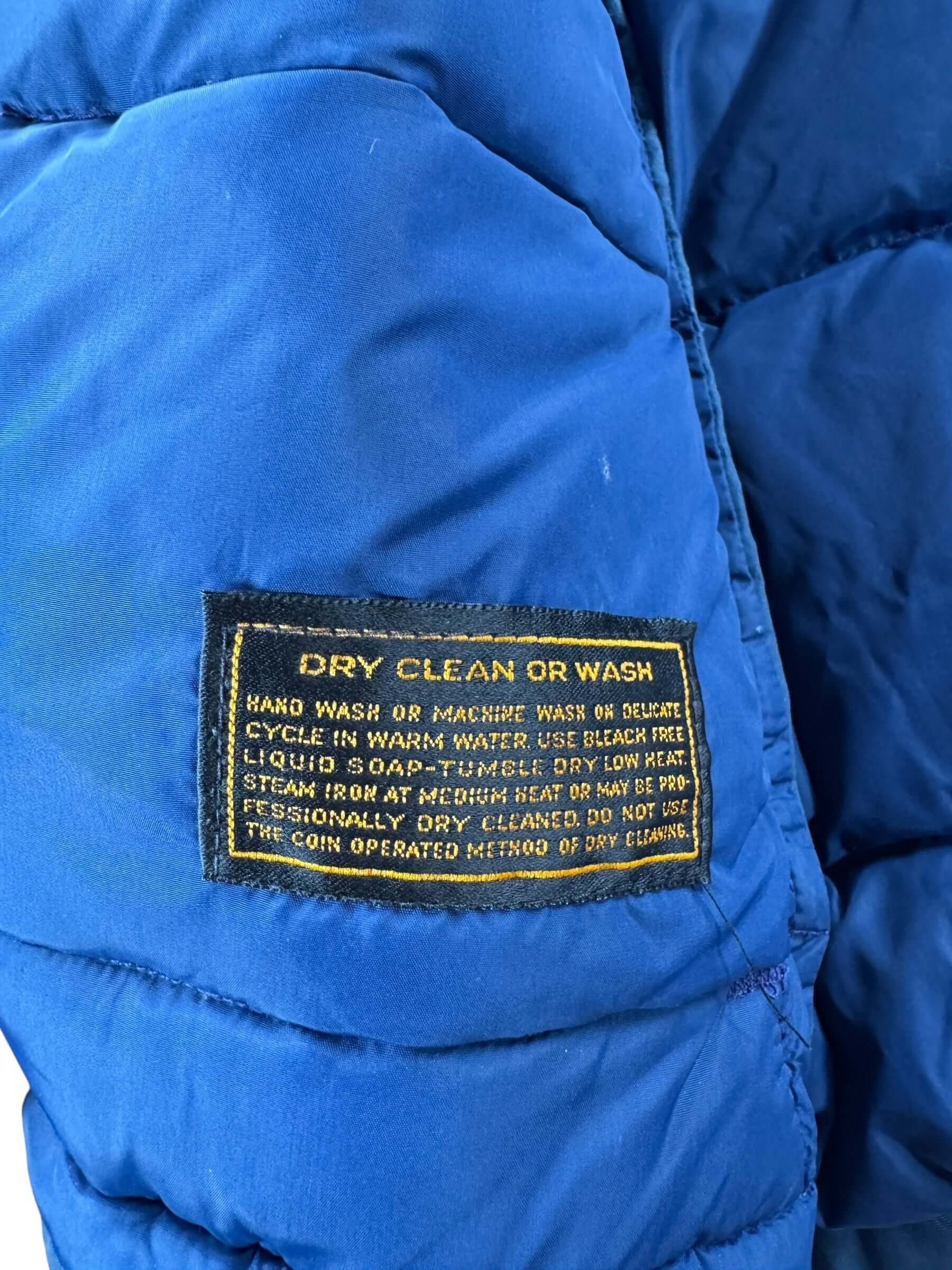 Label on Vintage Navy Blue Eddie Bauer Down Jacket SZ S