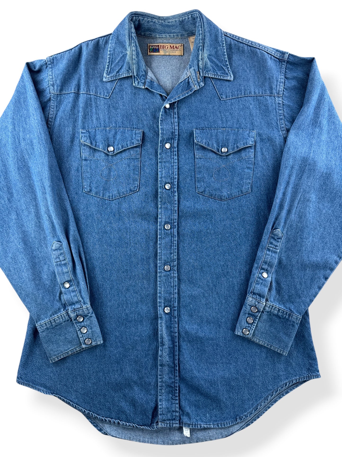 Close-up of Vintage Big Mac Denim Pearl Snap Shirt SZ L