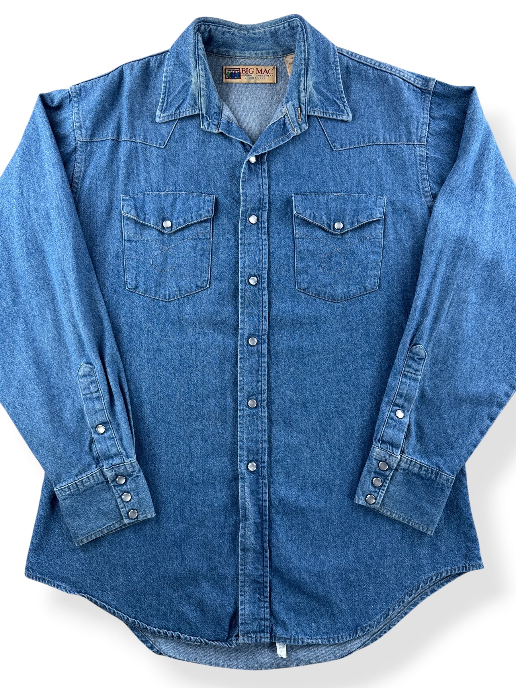 Close-up of Vintage Big Mac Denim Pearl Snap Shirt SZ L