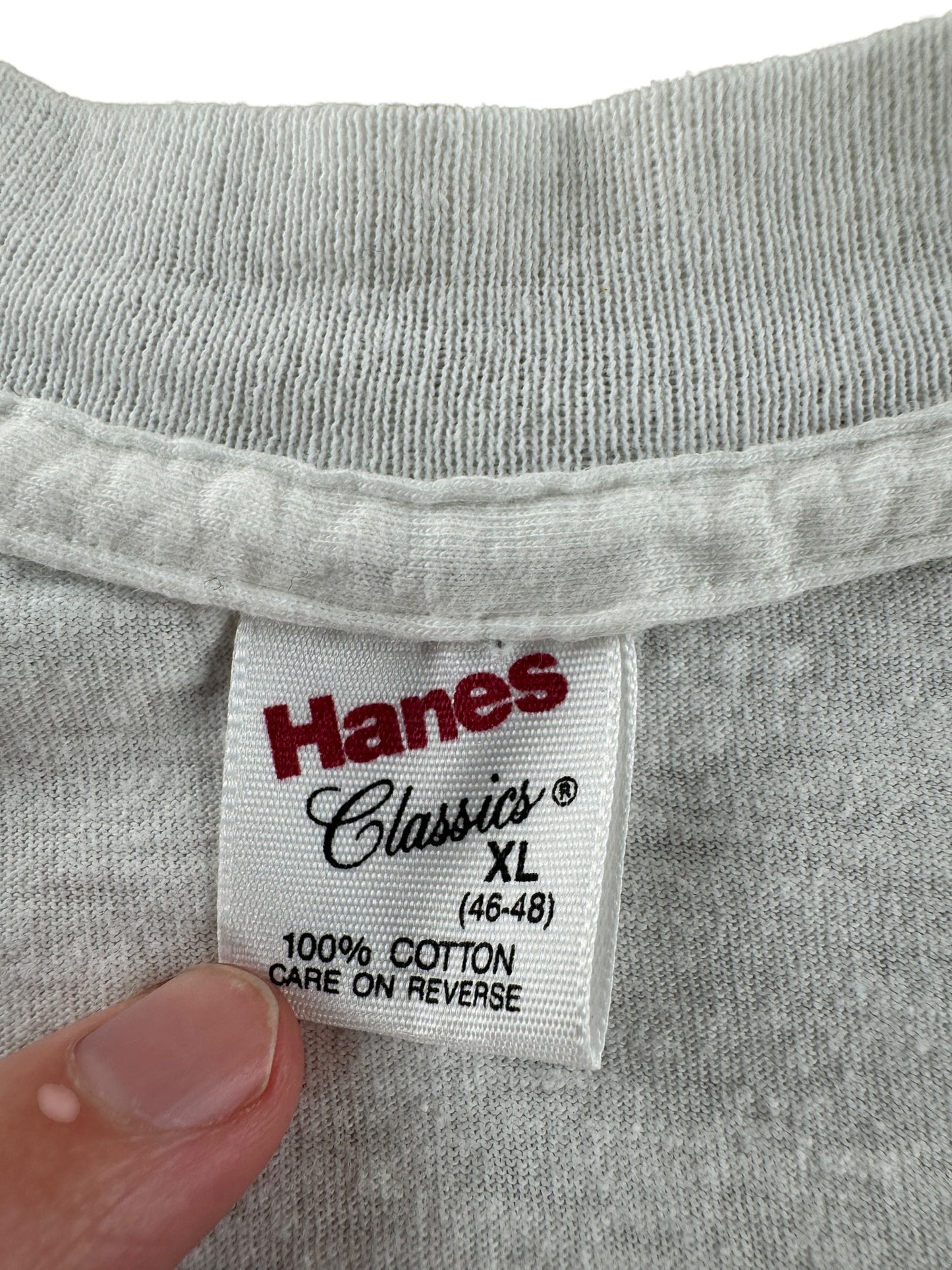 Label on Vintage Hanes Blank White Tee SZ XL (Fits L)