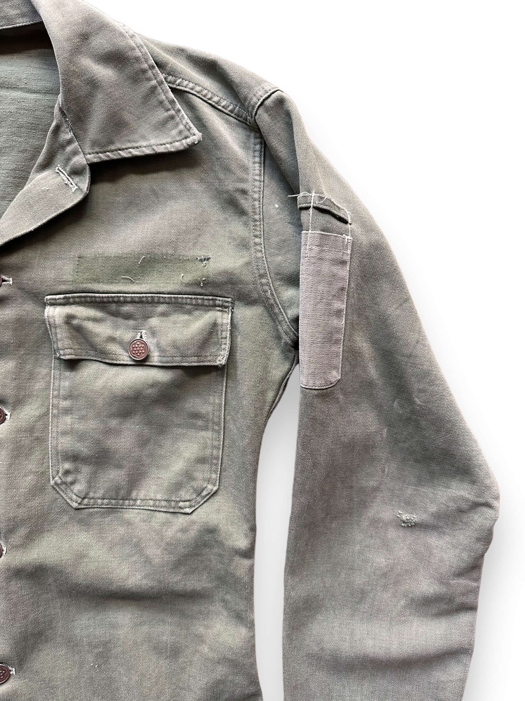 Left Sleeve Pocket Additions on Vintage 13 Star Olive Drab Military Top SZ M | Vintage Militaria Seattle