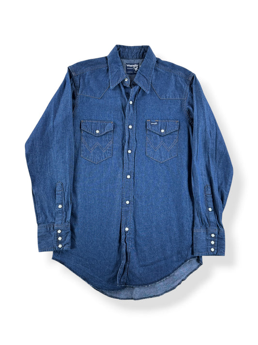 Front of Vintage Dark Wrangler Denim Pearl Snap SZ M