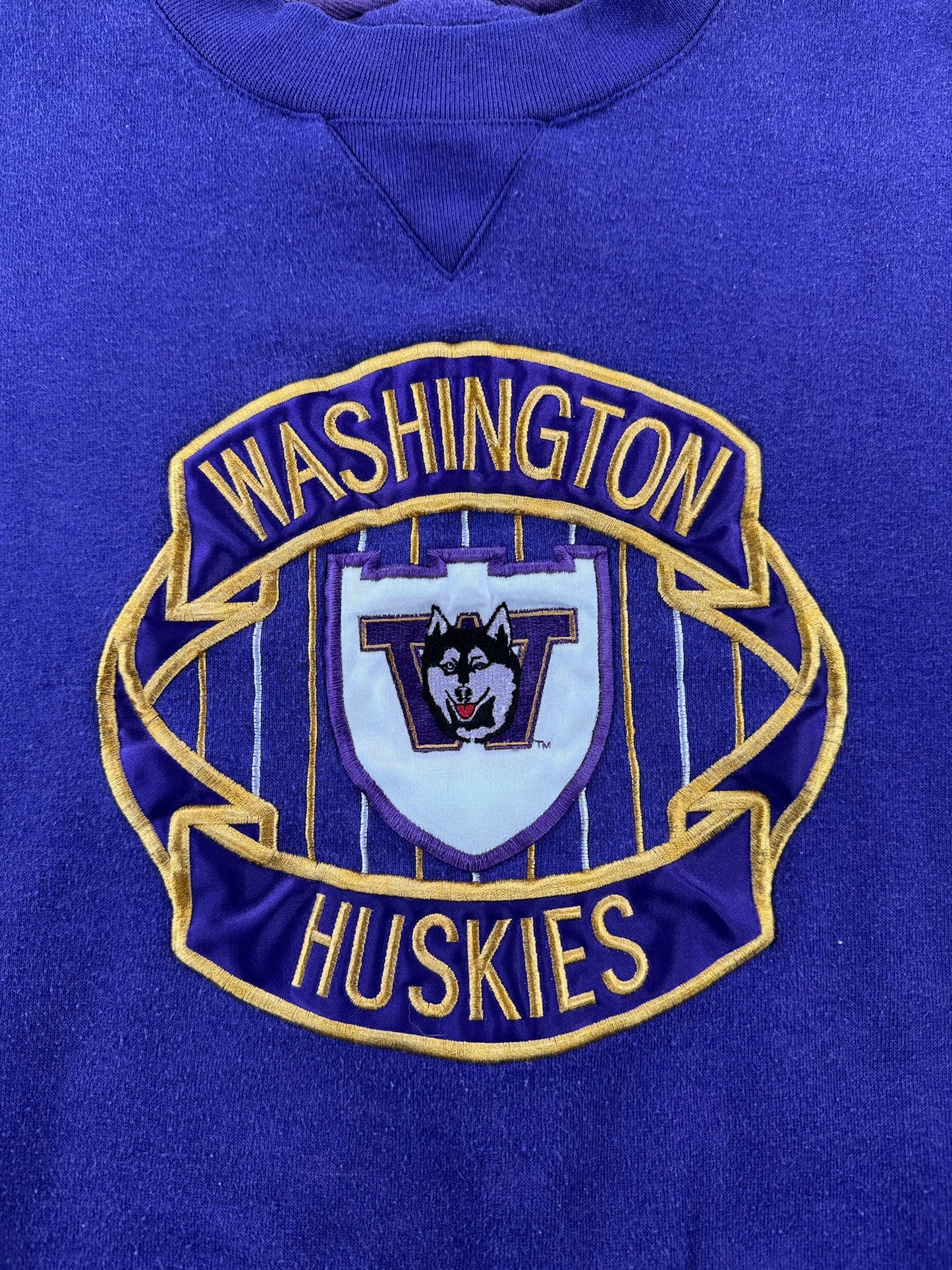 Graphic of Vintage Huskies Embroidered Sweatshirt SZ L (Fits M)