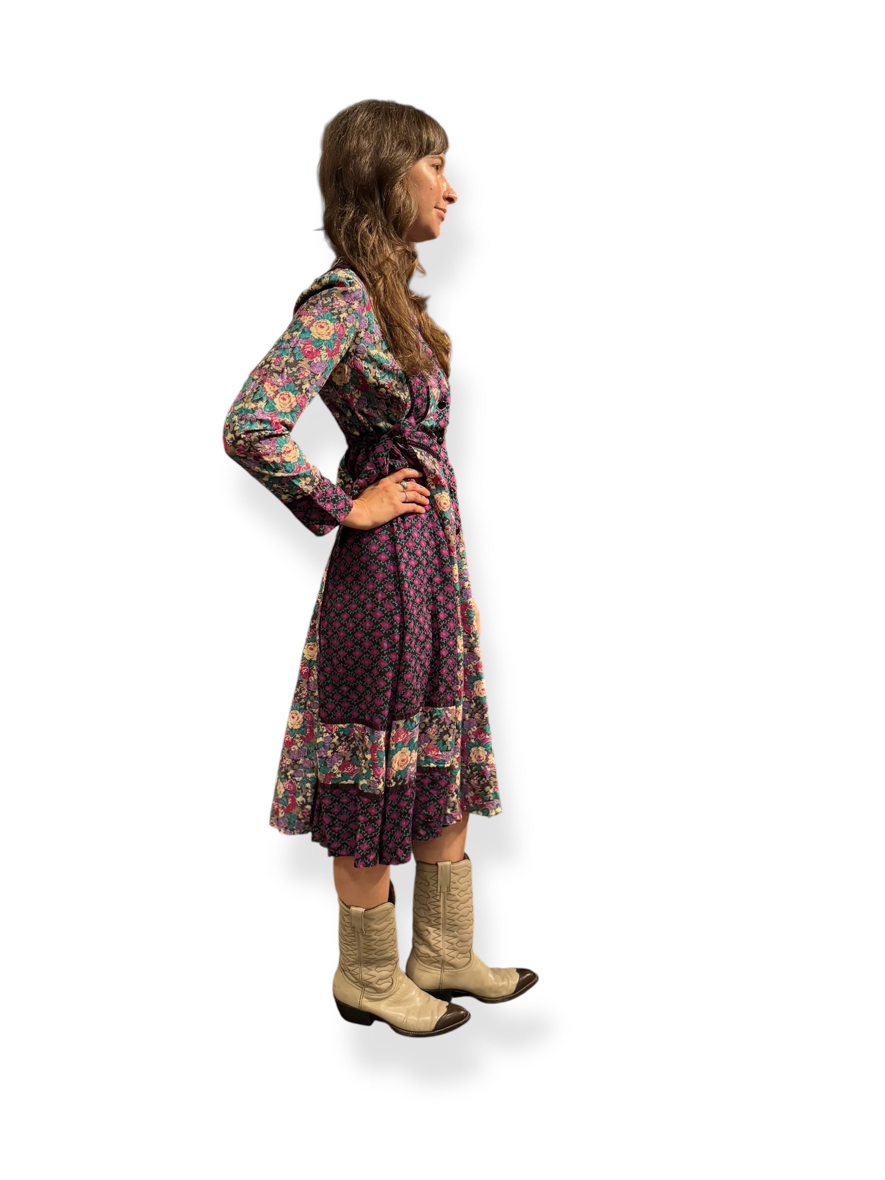 Side view of 1970s Patchwork Floral Dress S-M