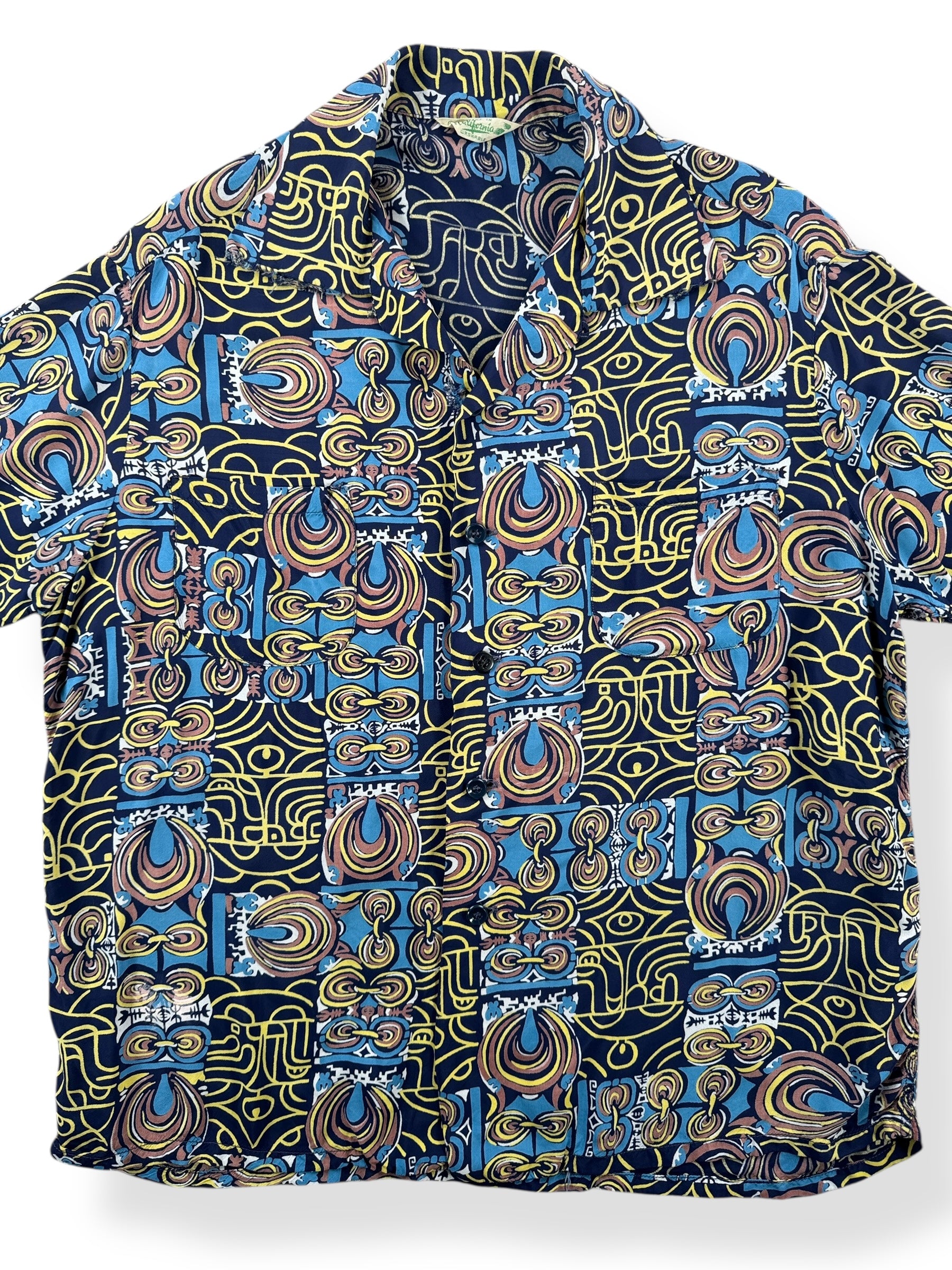 Front Close Up of Vintage Abstract Aloha Shirt SZ L