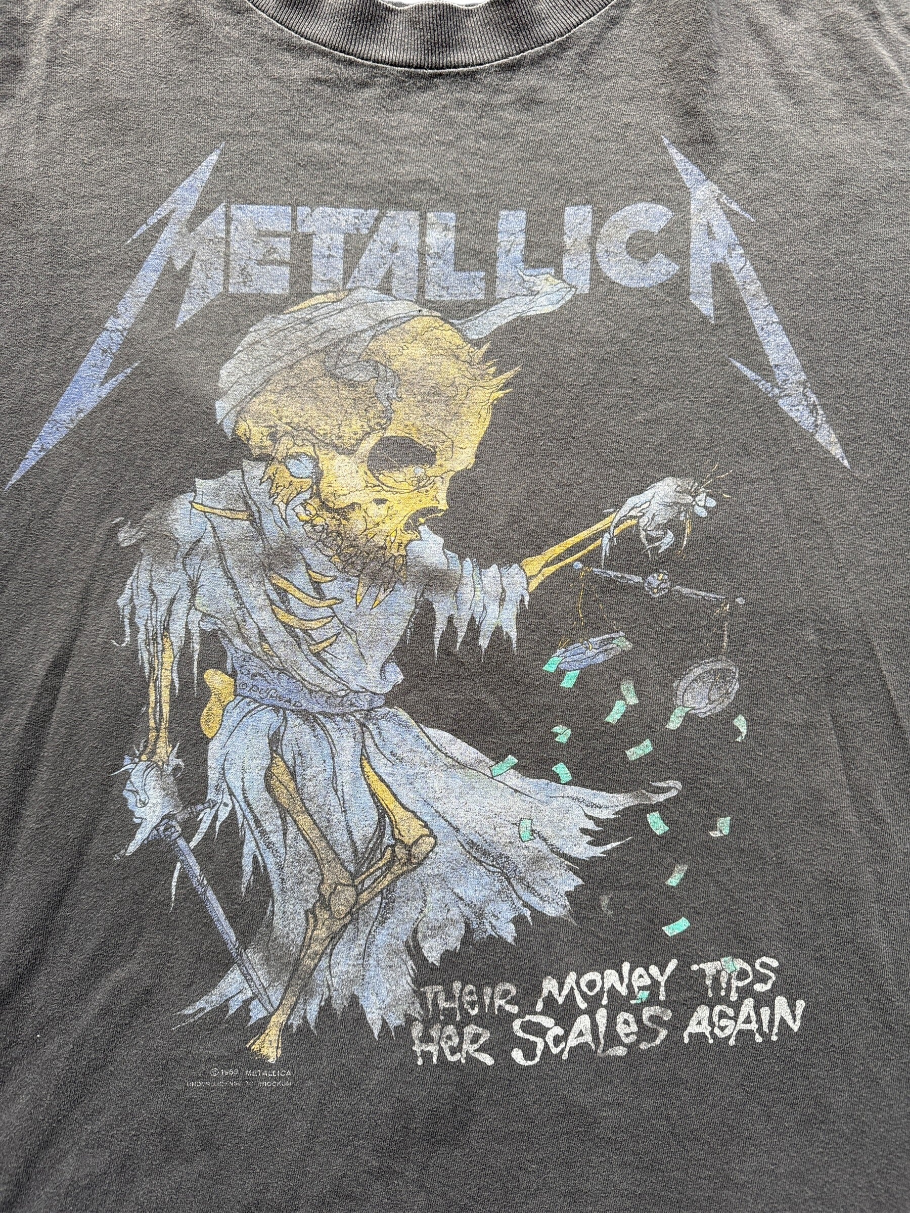 front graphic of Vintage '89 Metallica Pushead Band Tee SZ XL