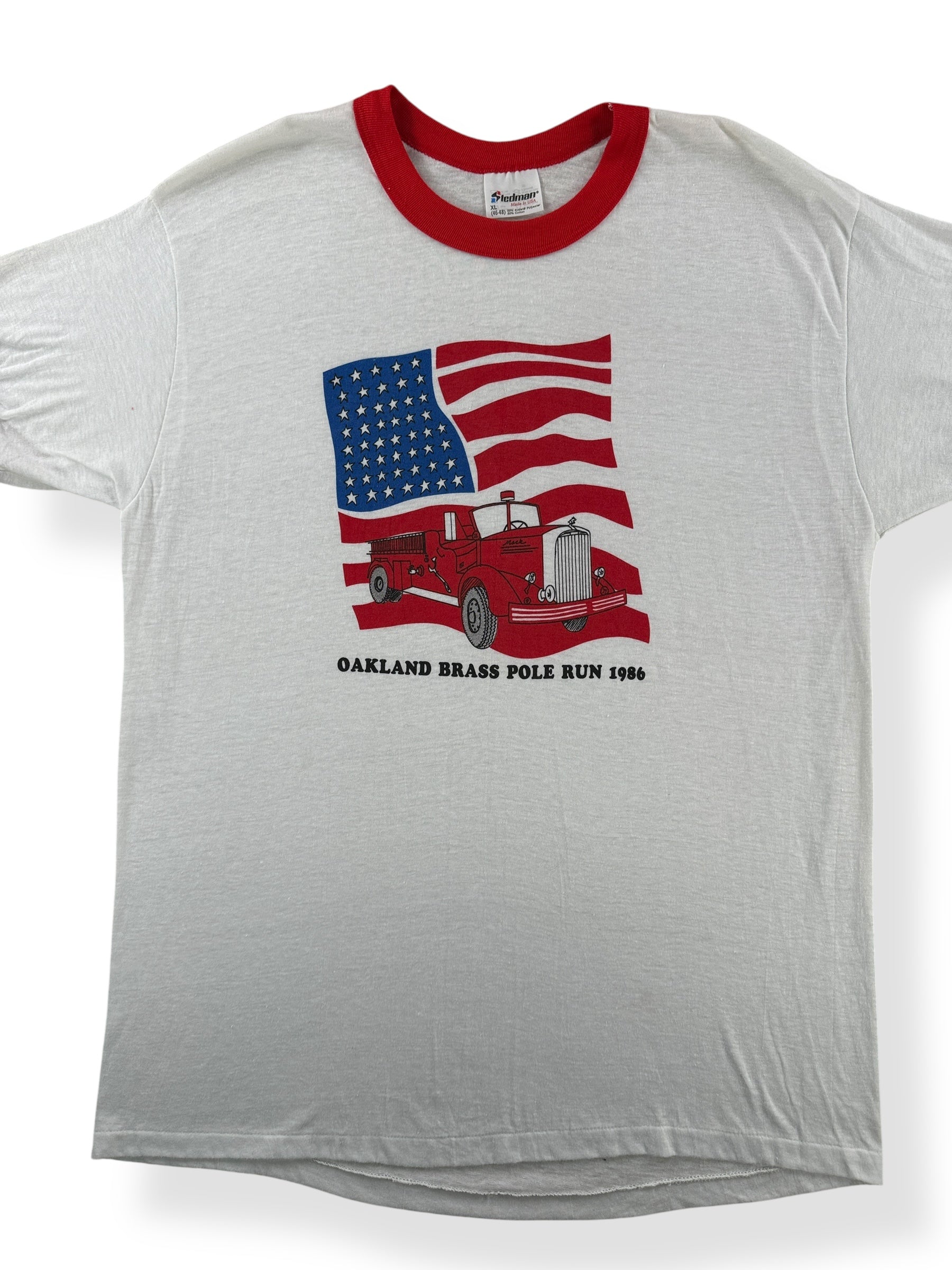Front Close Up of Vintage Oakland Fire Truck Run Ringer SZ L