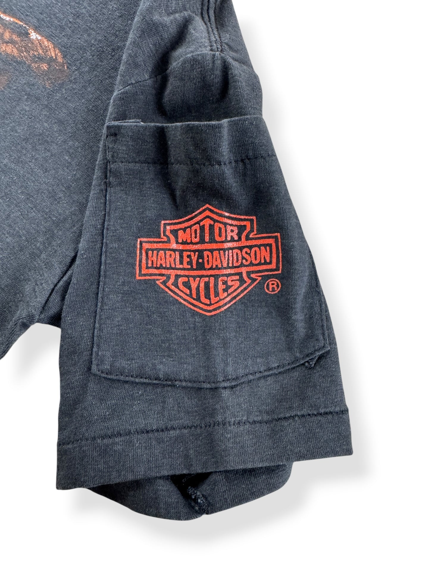 Pocket on Vintage Harley Davidson 3D Emblem Tee SZ M (Fits S)