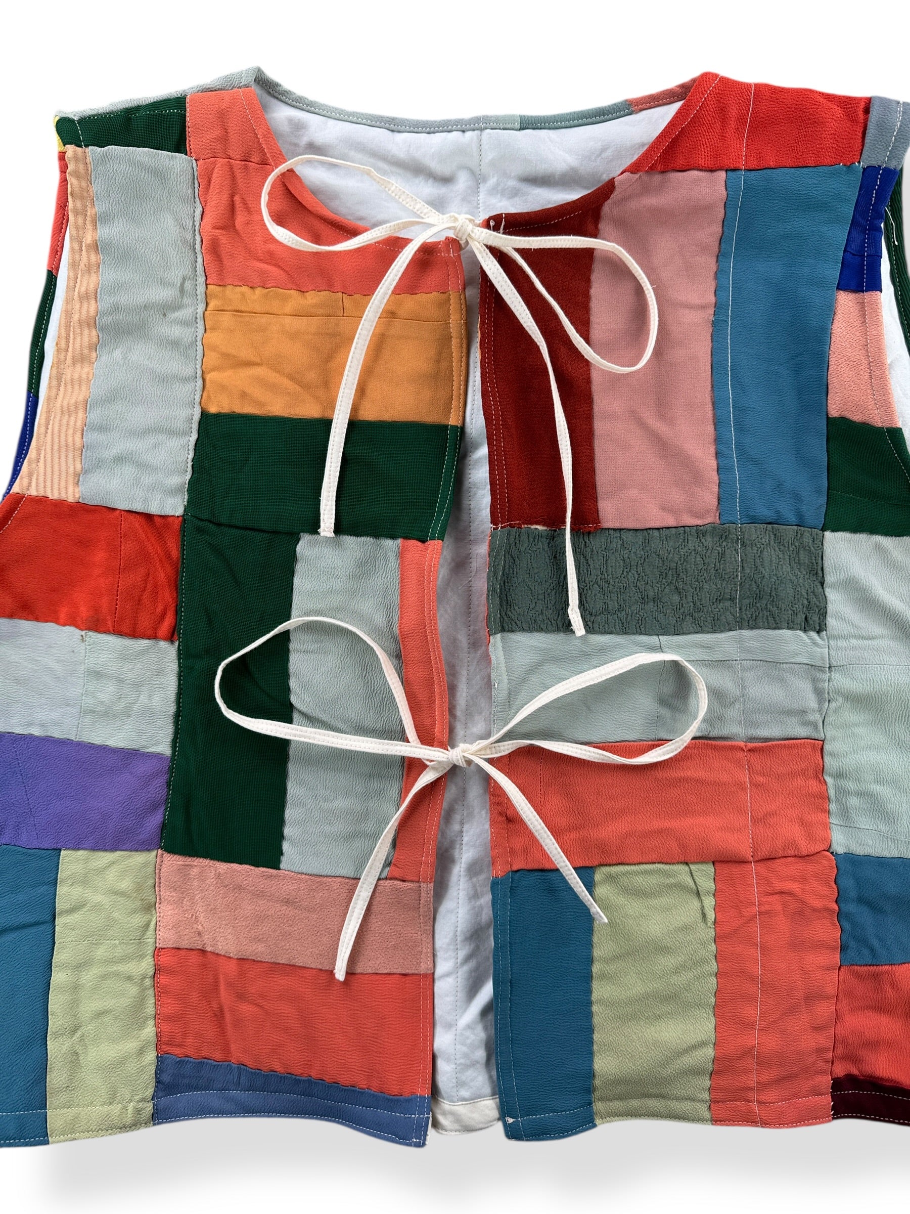 Front Close Up of Archive Craft X Barn Owl Vintage Quilt Tie Tank SZ L