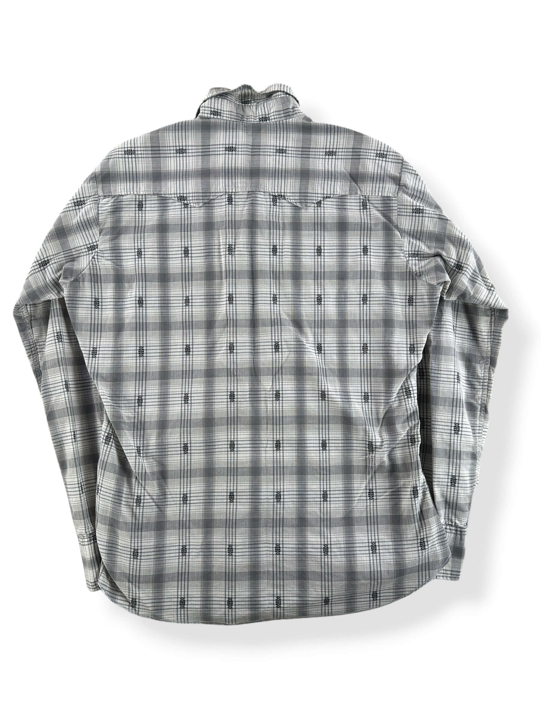 Back of Vintage Grey Levis Dan River Pearl Snap SZ M