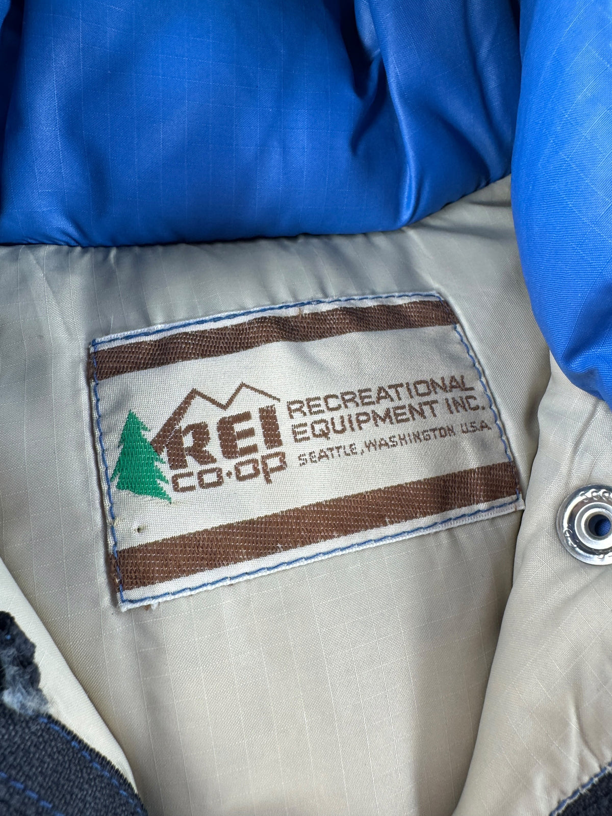 REI tag on Vintage 70s REI Puffer Jacket SZ S