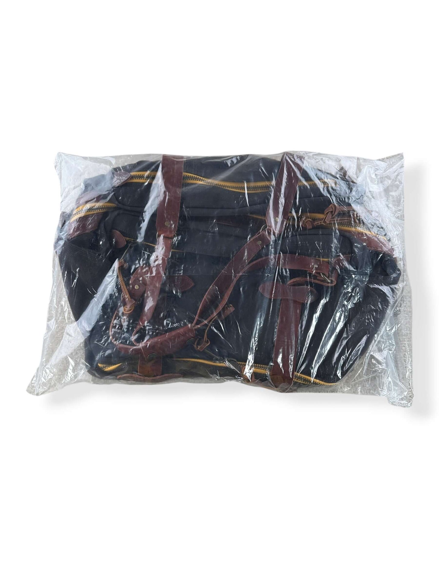 Filson x Chris Stapleton Traveller Outfitter Bag NWOT sealed in original plastic bag 