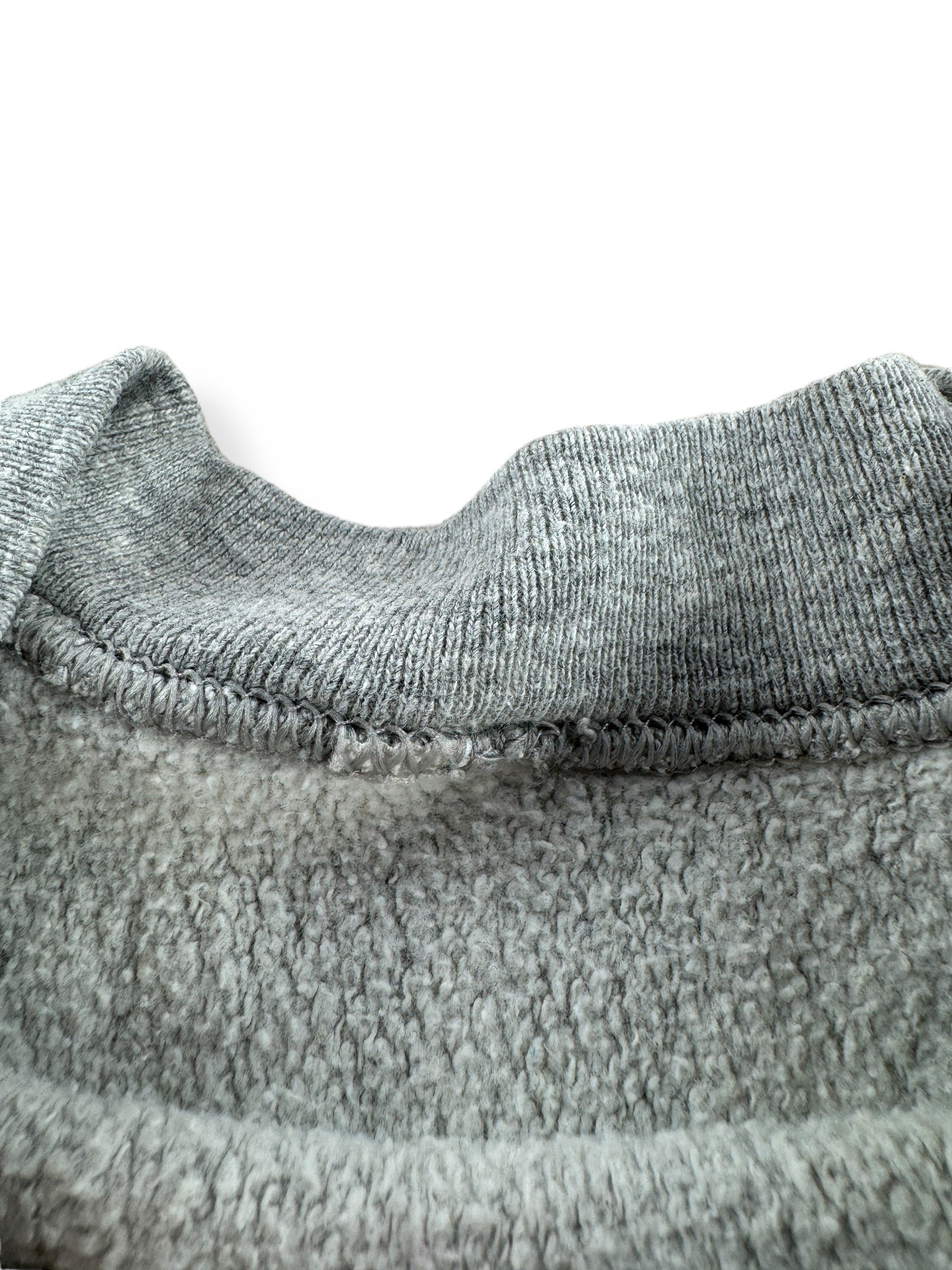 Missing Tag on Vintage UC Santa Barbara Crewneck SZ M