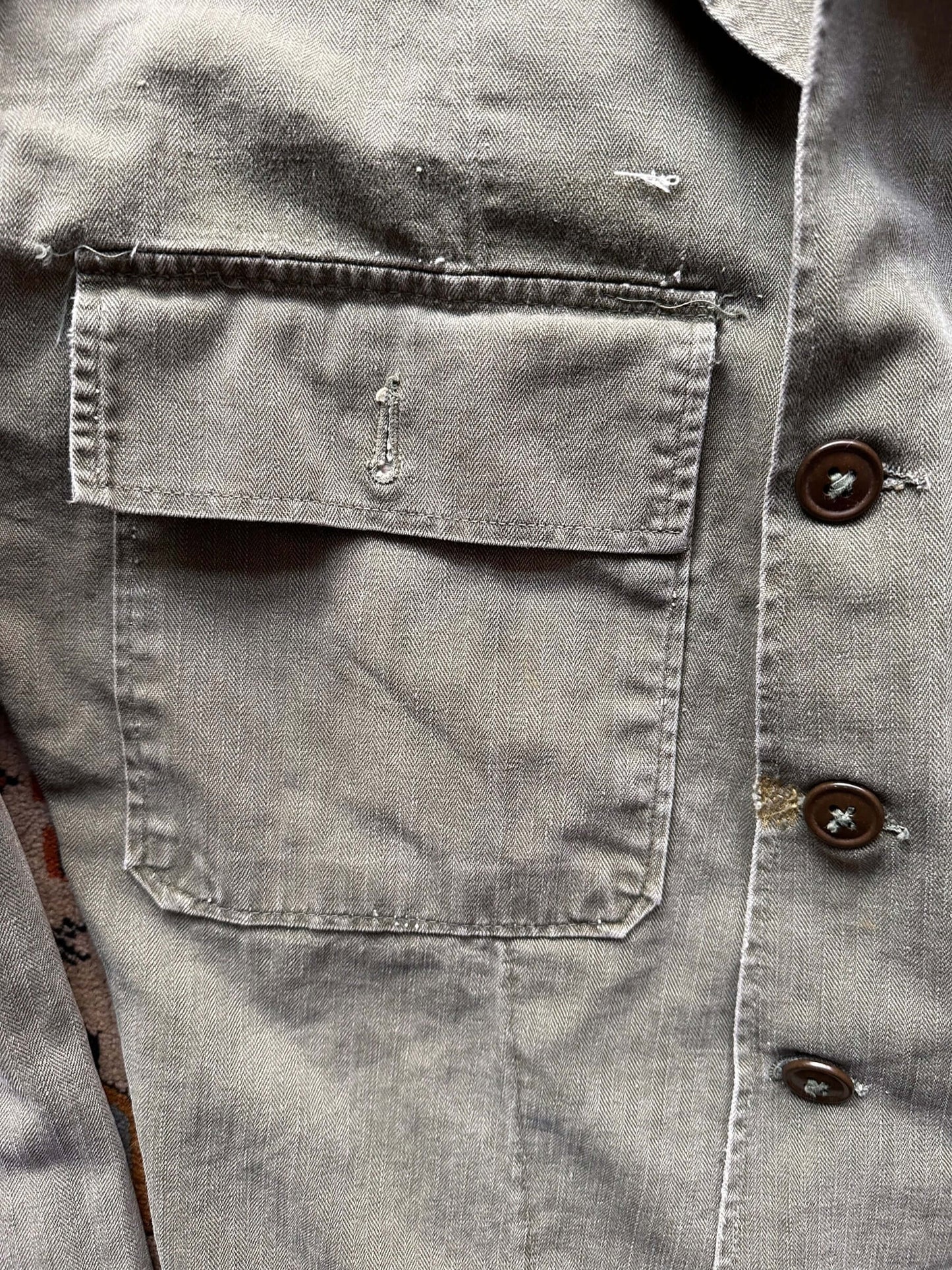 Pocket Missing Button on Vintage HBT Jacket Top SZ M | Herringbone Twill Jacket