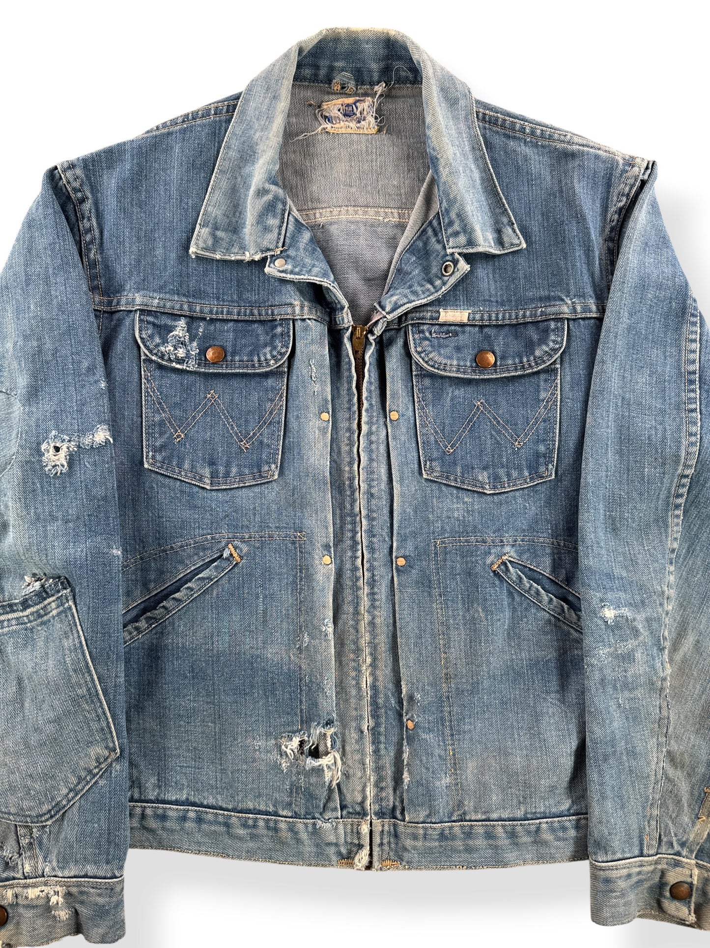 Front Close Up of Vintage 50's Wrangler Blue Bell Denim Jacket SZ M