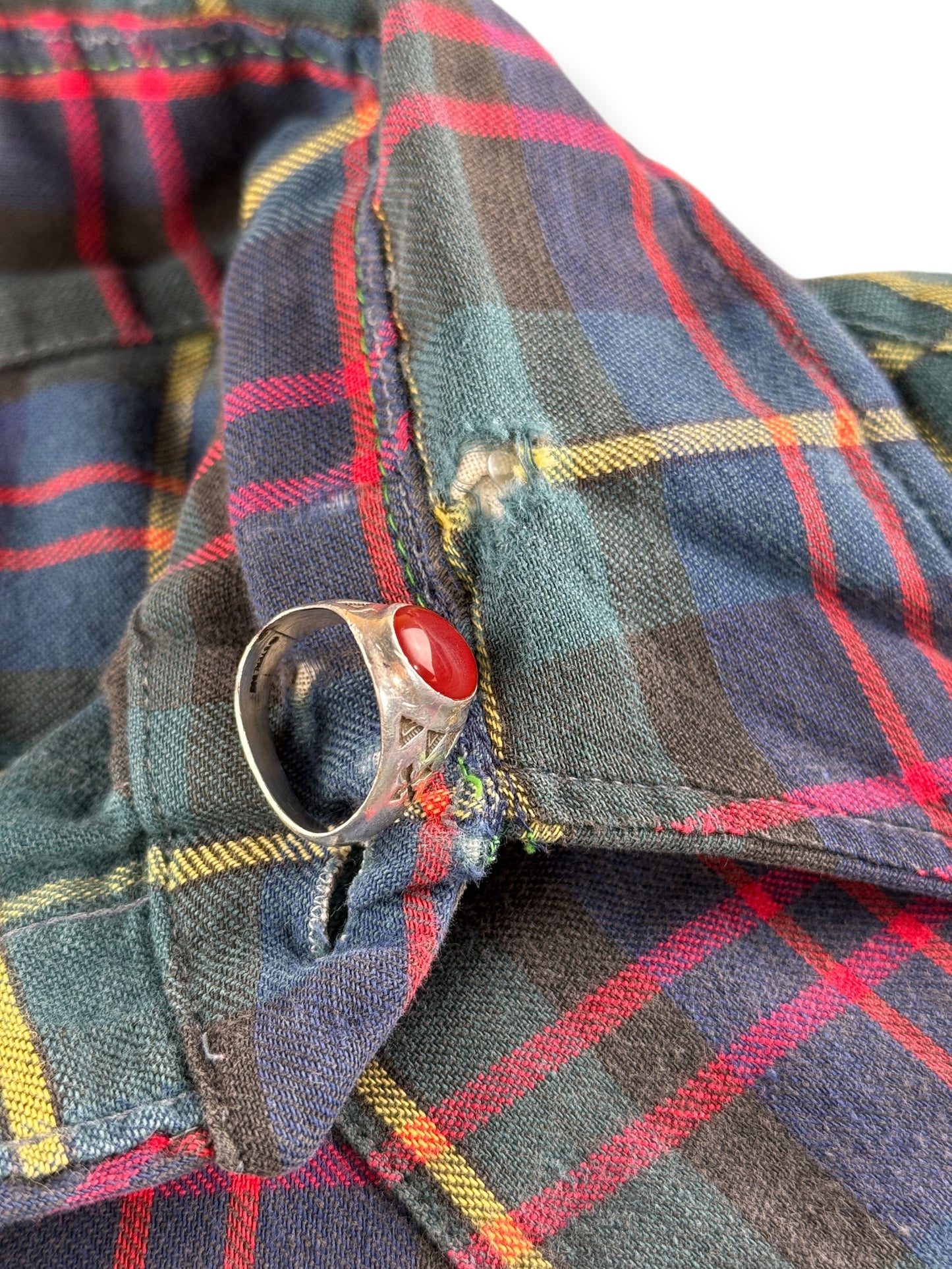 Damage on collar of Vintage Ely Plains Rider Flannel Pearlsnap SZ 16 1/2