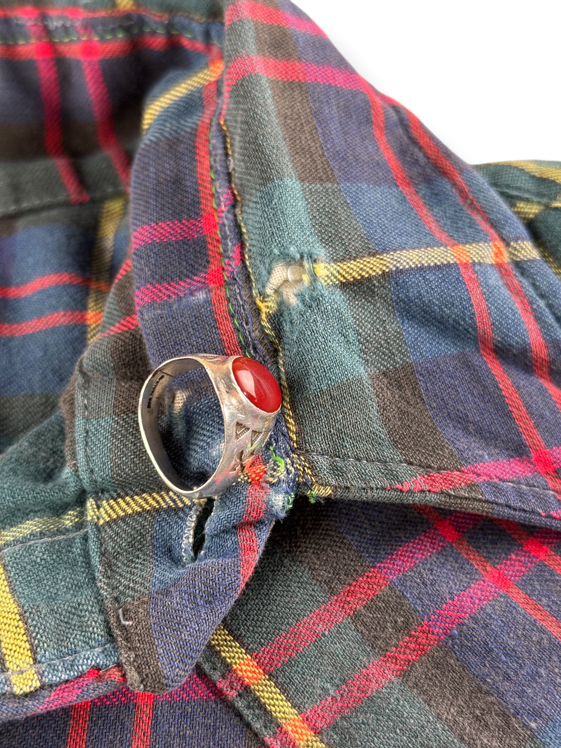 Damage on collar of Vintage Ely Plains Rider Flannel Pearlsnap SZ 16 1/2