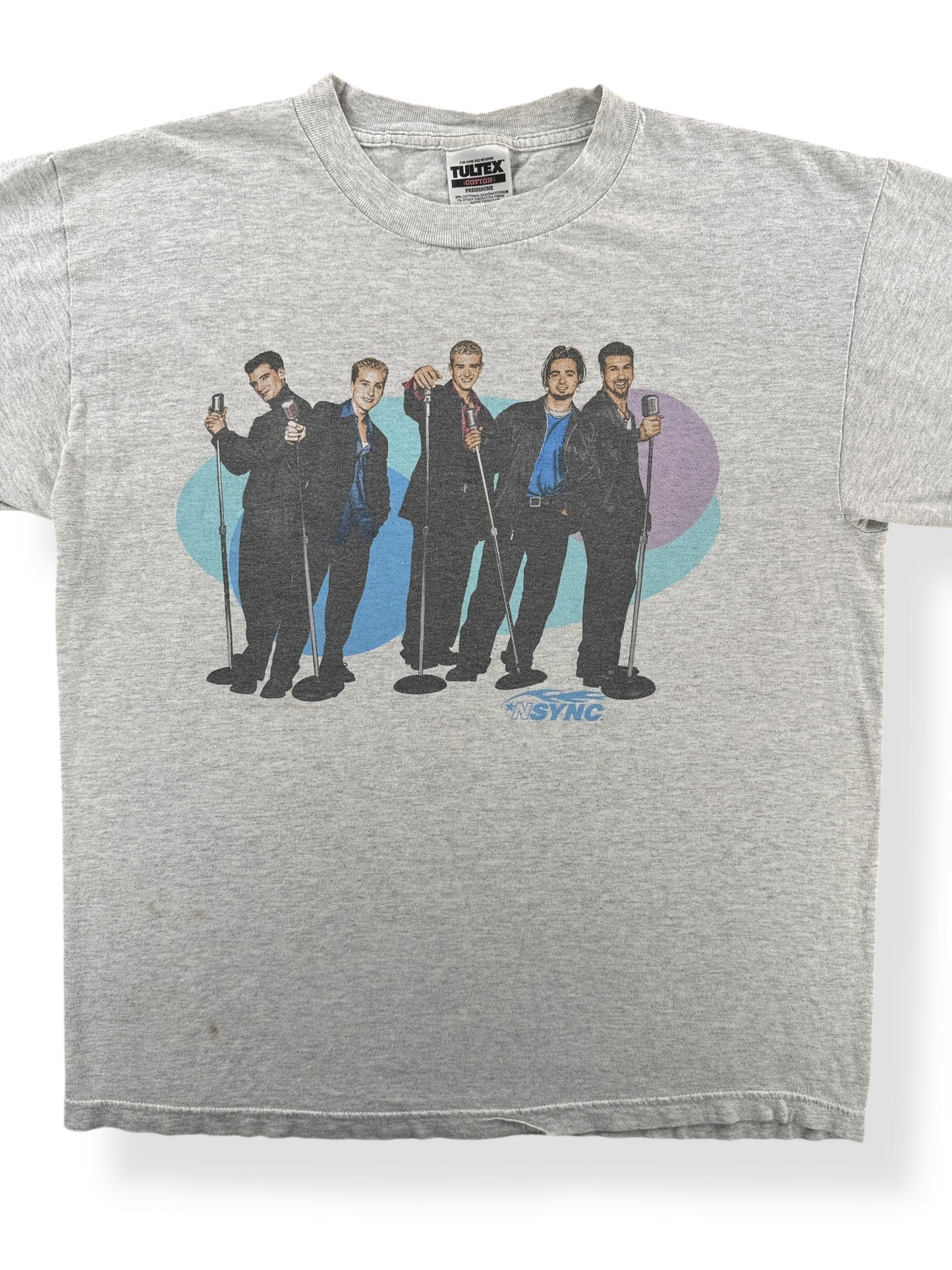 Front Close Up of Vintage Late 90s NSYNC Tee SZ L