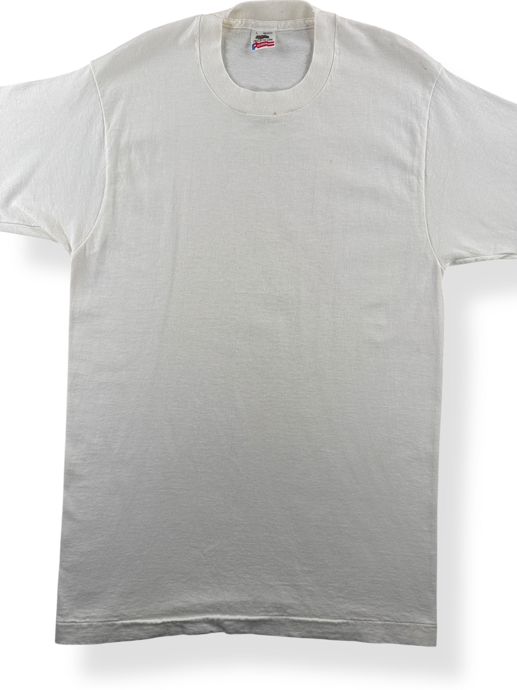 Front Close Up of Vintage 100% Cotton Fruit Of The Loom Blank White Tee SZ L (Fits M)