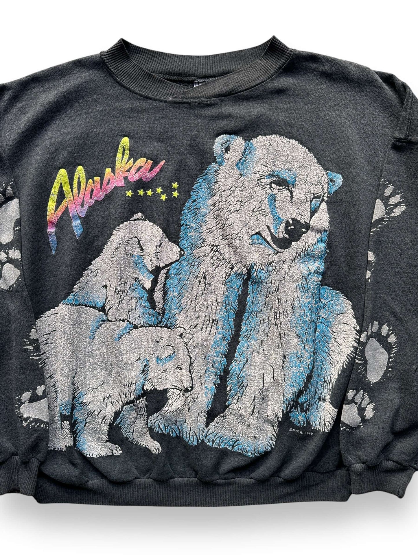 front close up of Vintage Alaska Polarbear Crewneck SZ XL