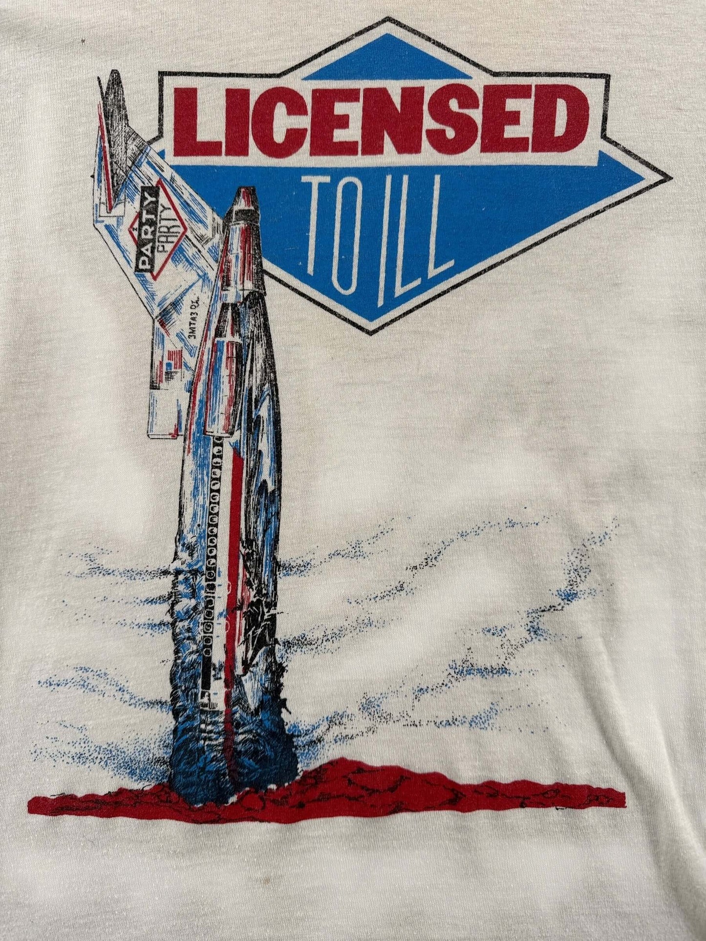Close Up ofFront Detail on Vintage Beastie Boys Licensed to Ill Tee SZ L