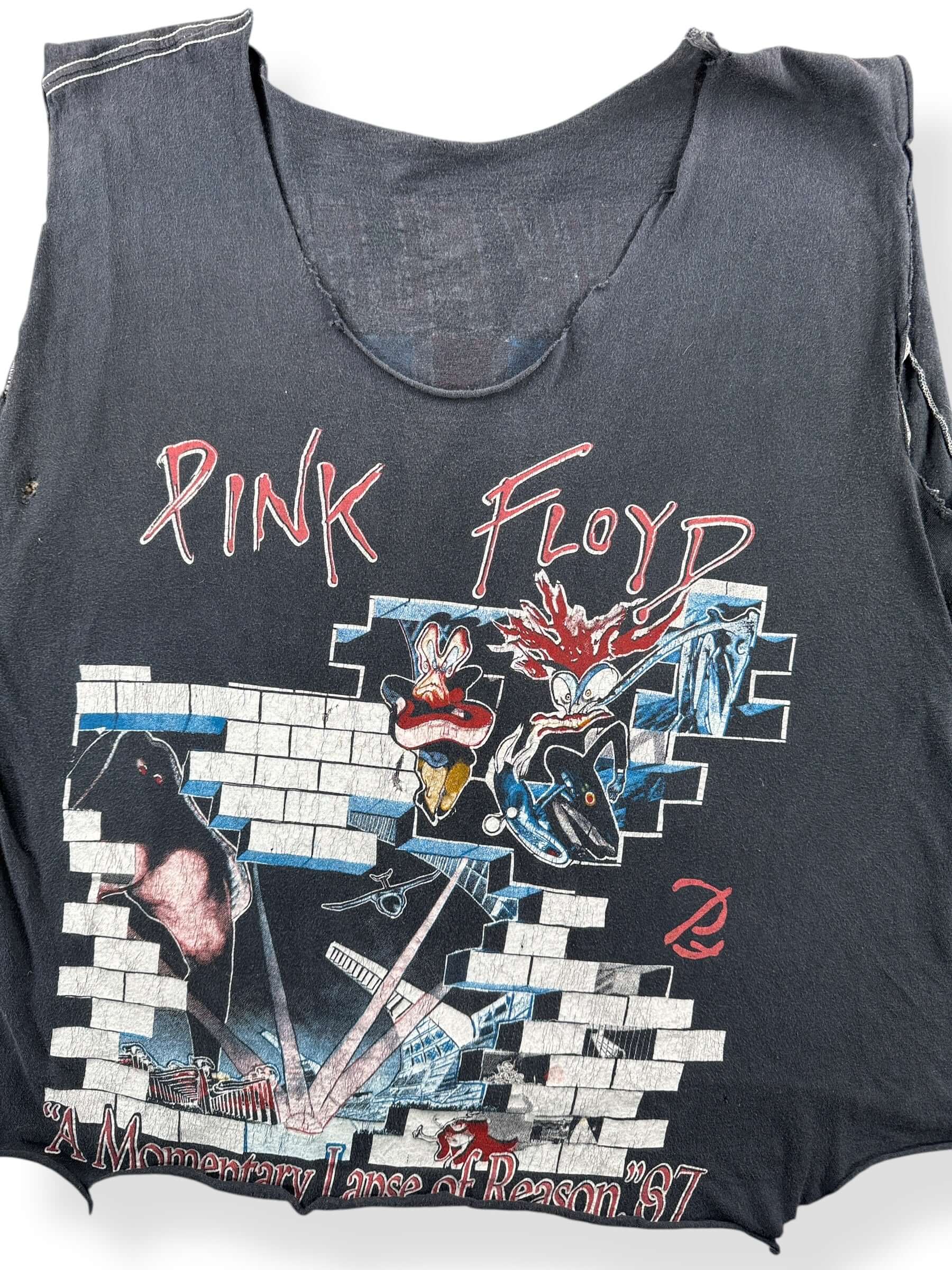 Front Close Up of Vintage Pink Floyd The Wall Chopper Tee SZ L