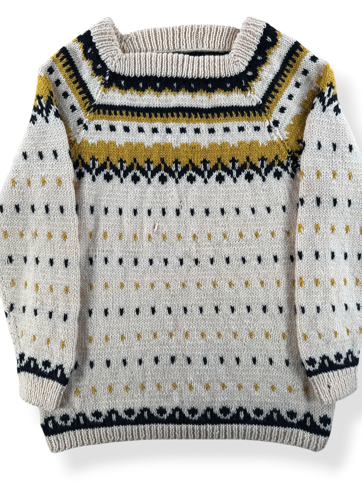 Front Close Up of Vintage 70s Handknit Ski Sweater SZ M