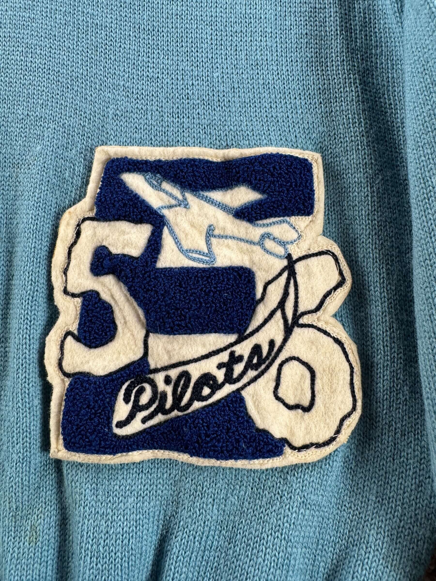 Patch on Vintage Campus Class Pilots Letterman Pullover Sweater SZ S