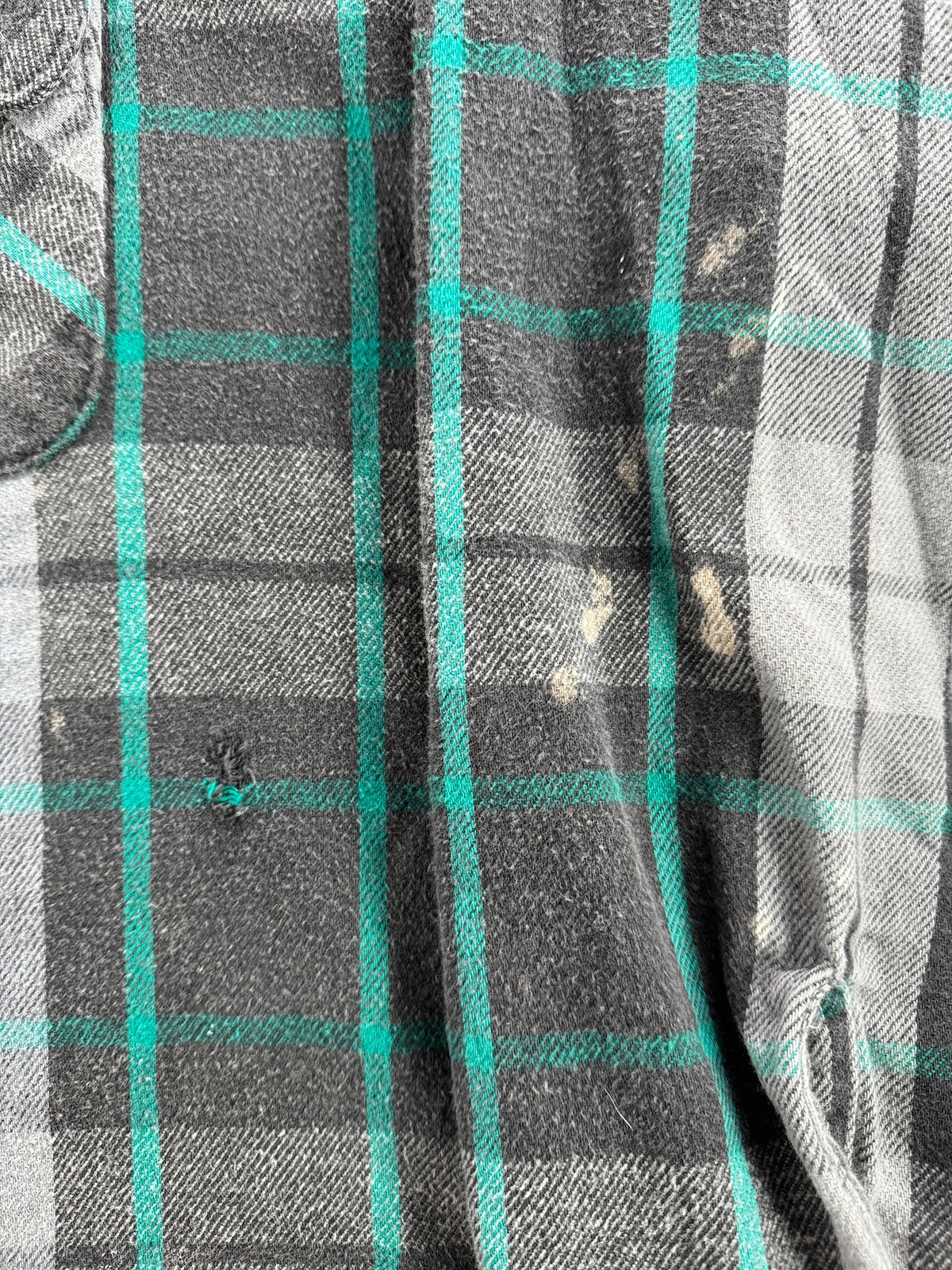 Ware on front of Vintage Gray Dakota Cotton Flannel SZ 2XL