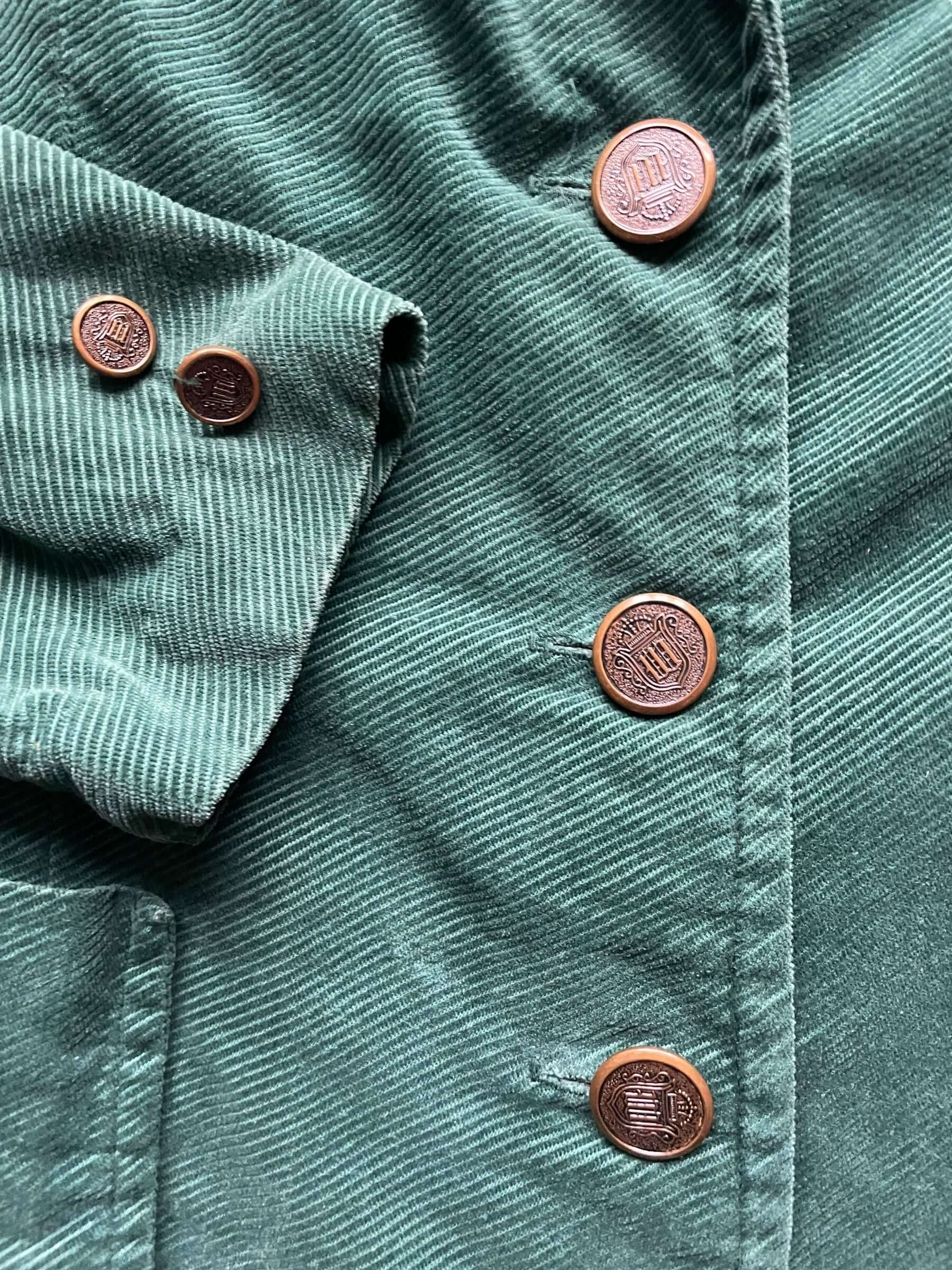 Button view of Vintage 1970s Green Corduroy Blazer | Vintage Ladies Clothing | Barn Owl True Vintage