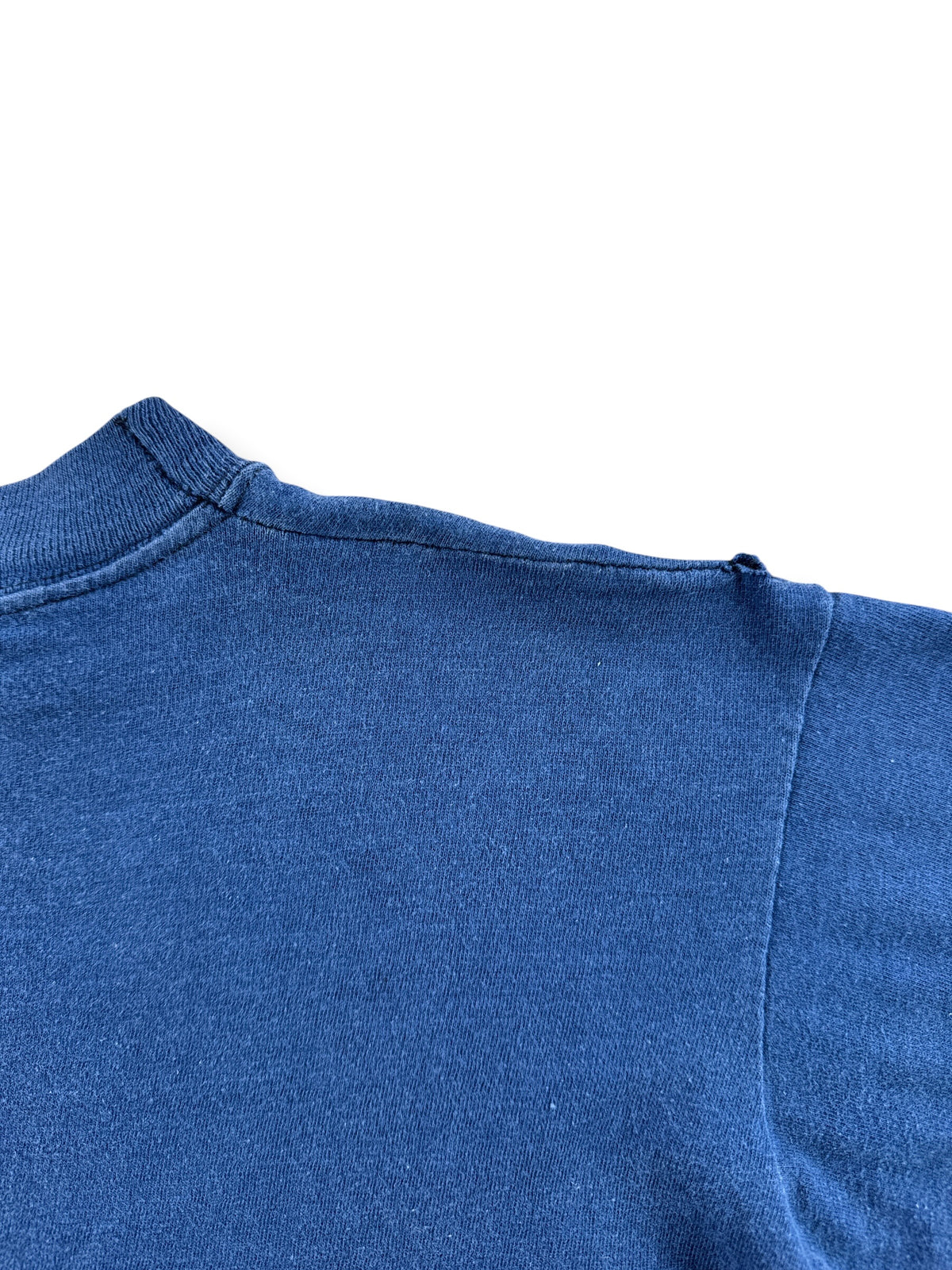 Minor seam separation on other shoulder of Vintage 1970s Design Alive Ghost Fade Pocket Tee SZ S