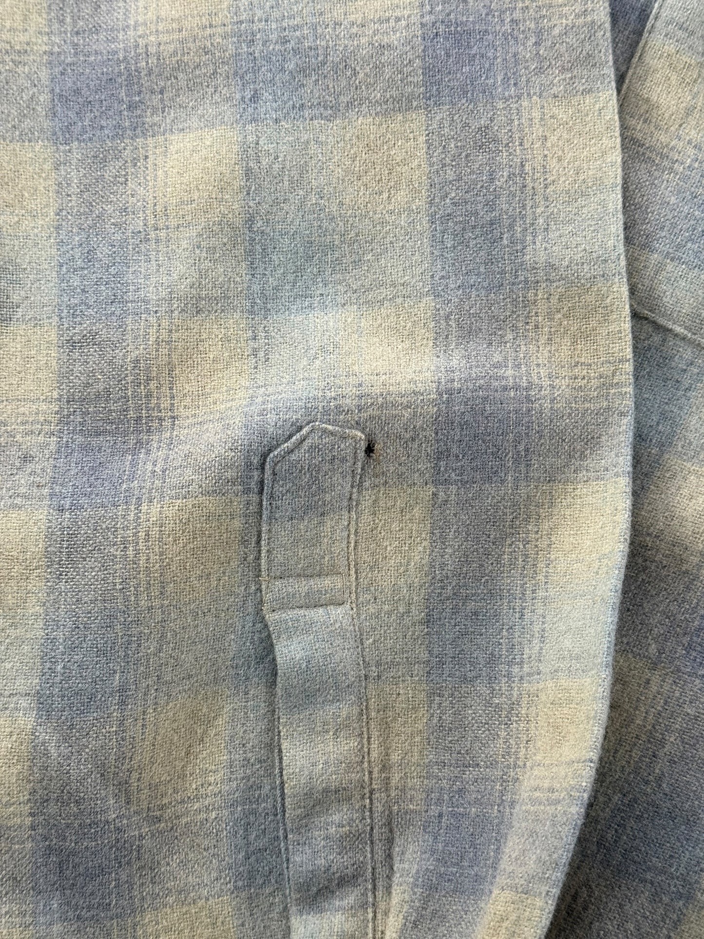 Small hole near cuff on Vintage Highlander Woolen Mills Blue Plaid Flannel SZ L - AS IS