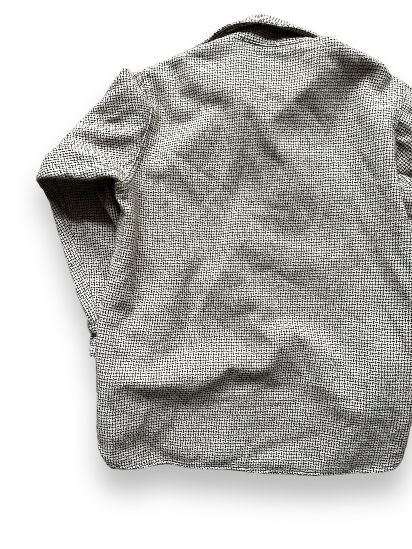 Left Rear View of Vintage Tan Houndstooth Woolrich Shirt Jacket SZ M |  Barn Owl Vintage Goods | Vintage Workwear Seattle