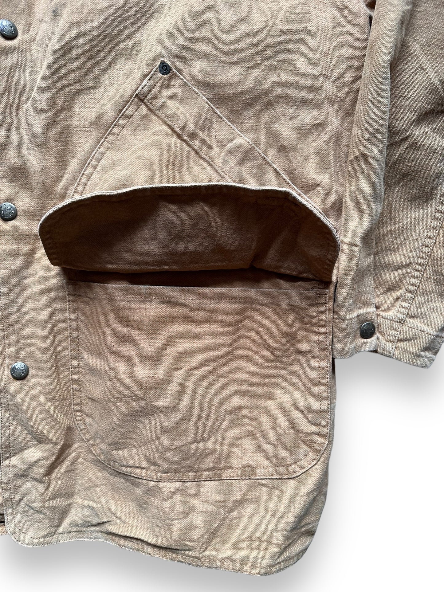 Pocket Details on Vintage Woolrich Blanket Lined Barn Coat SZ L | Vintage Woolrich Jacket Seattle  | Seattle Vintage Clothing